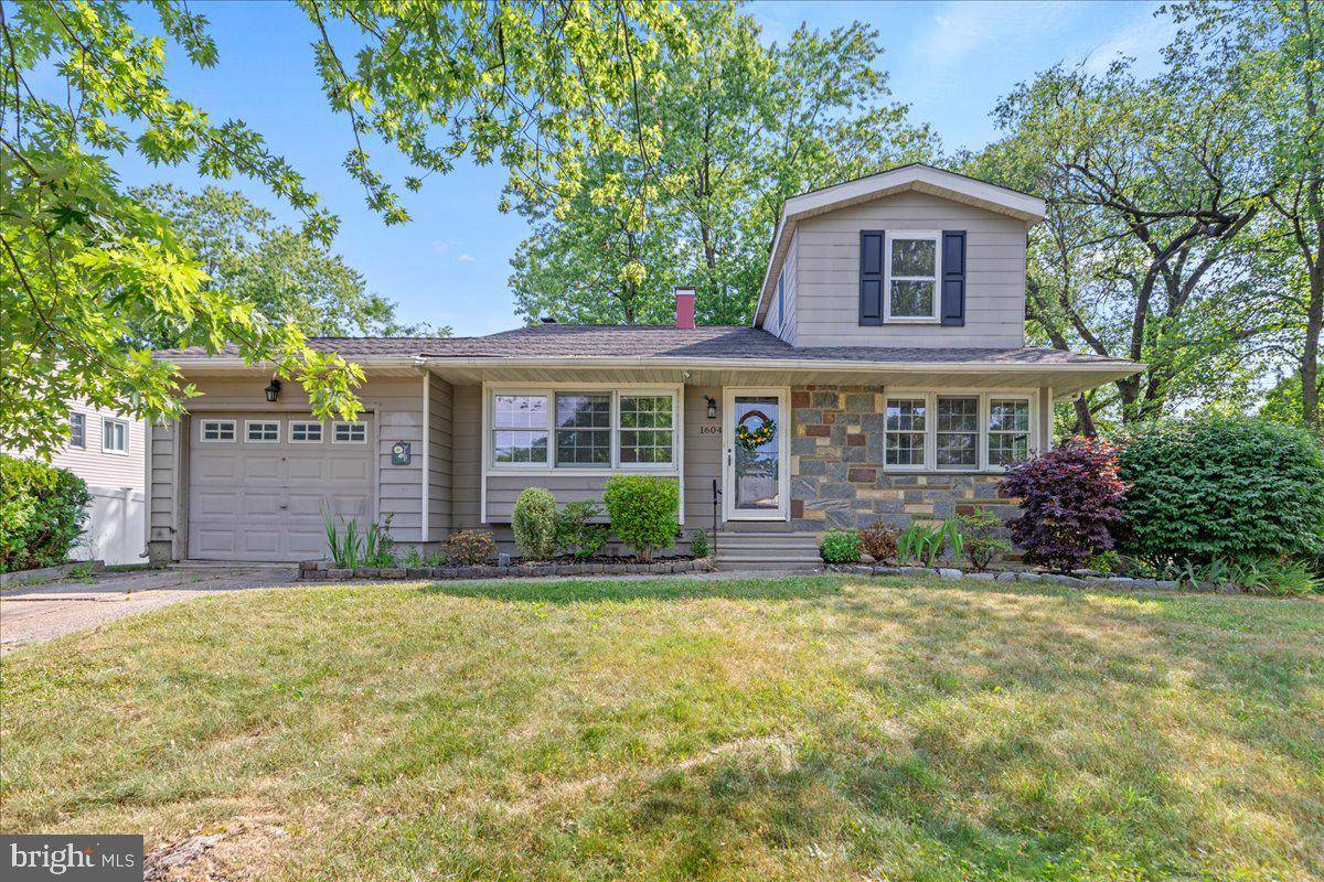Cherry Hill, NJ 08003,1604 PLEASANT DR