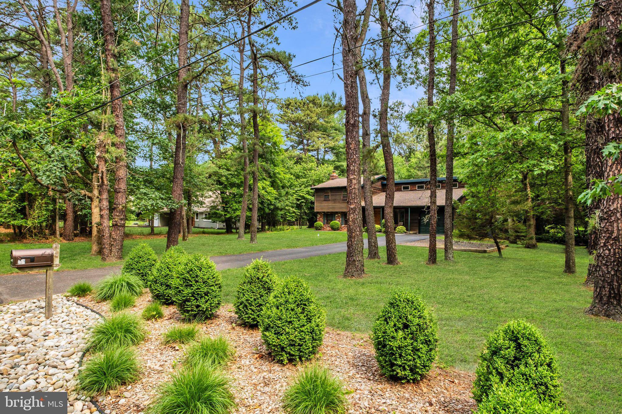 Shamong, NJ 08088,46 GRASSY LAKE RD