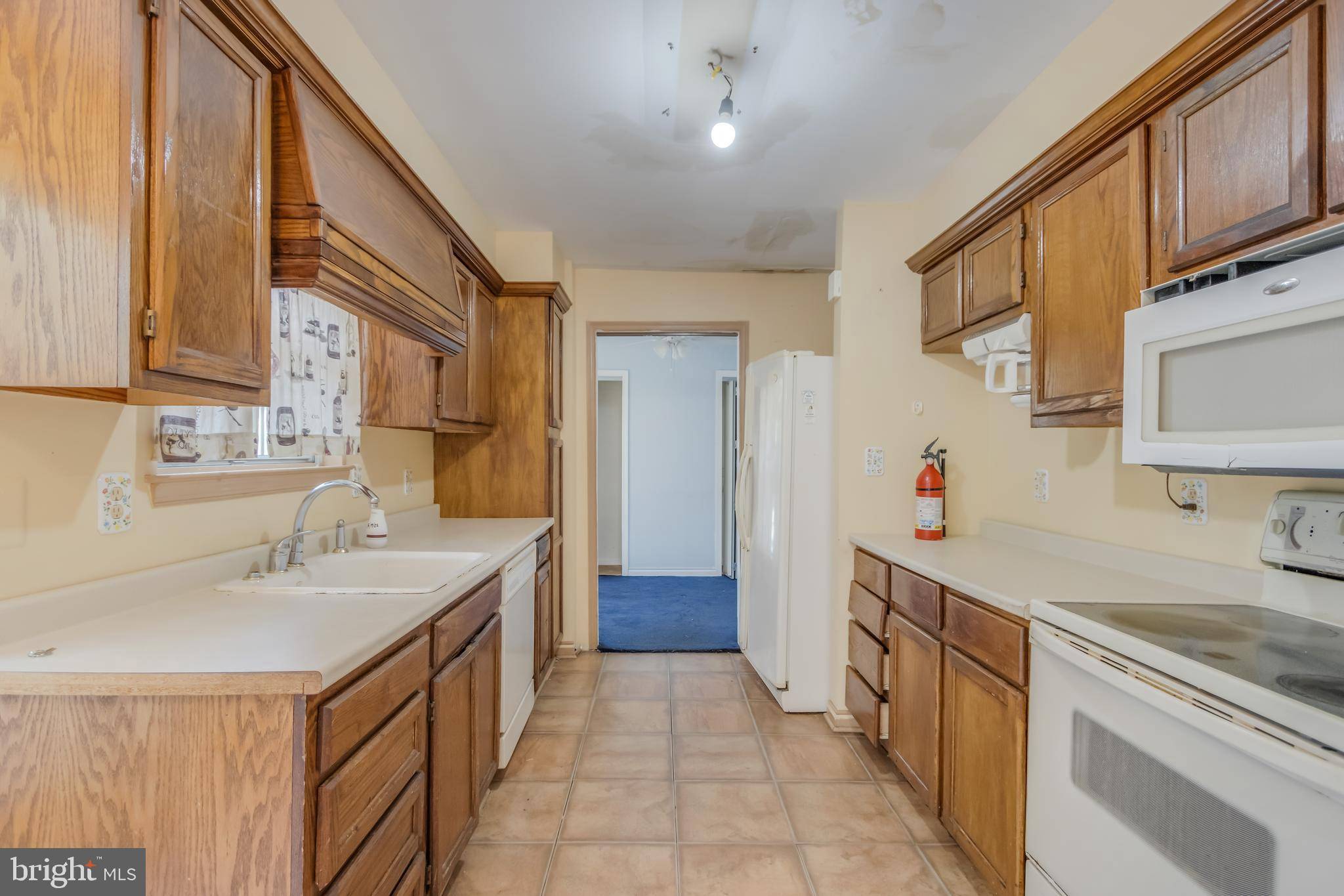 Clinton, MD 20735,9409 SILVER FOX TURN