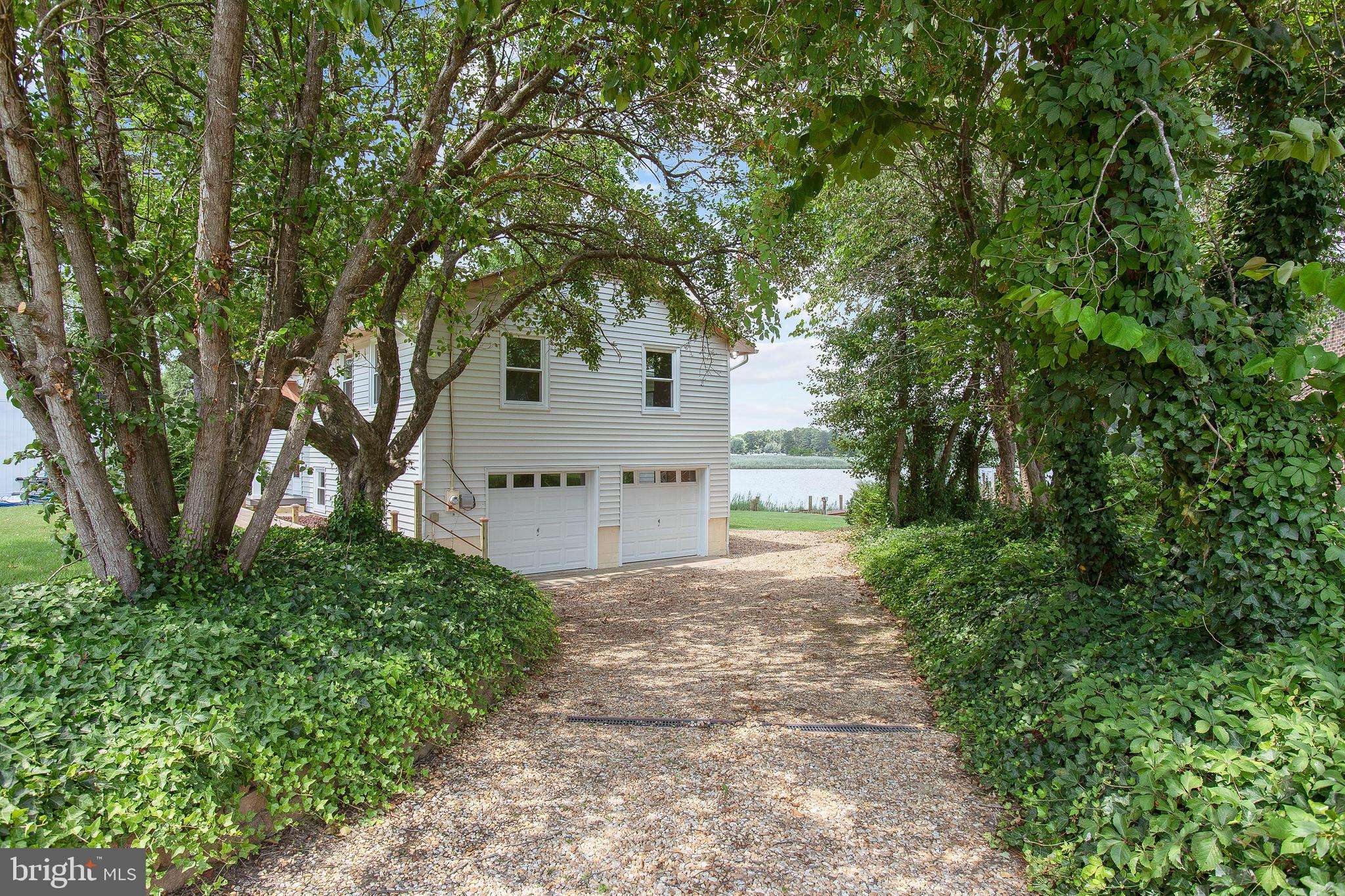 Colonial Beach, VA 22443,19 AVALON RD