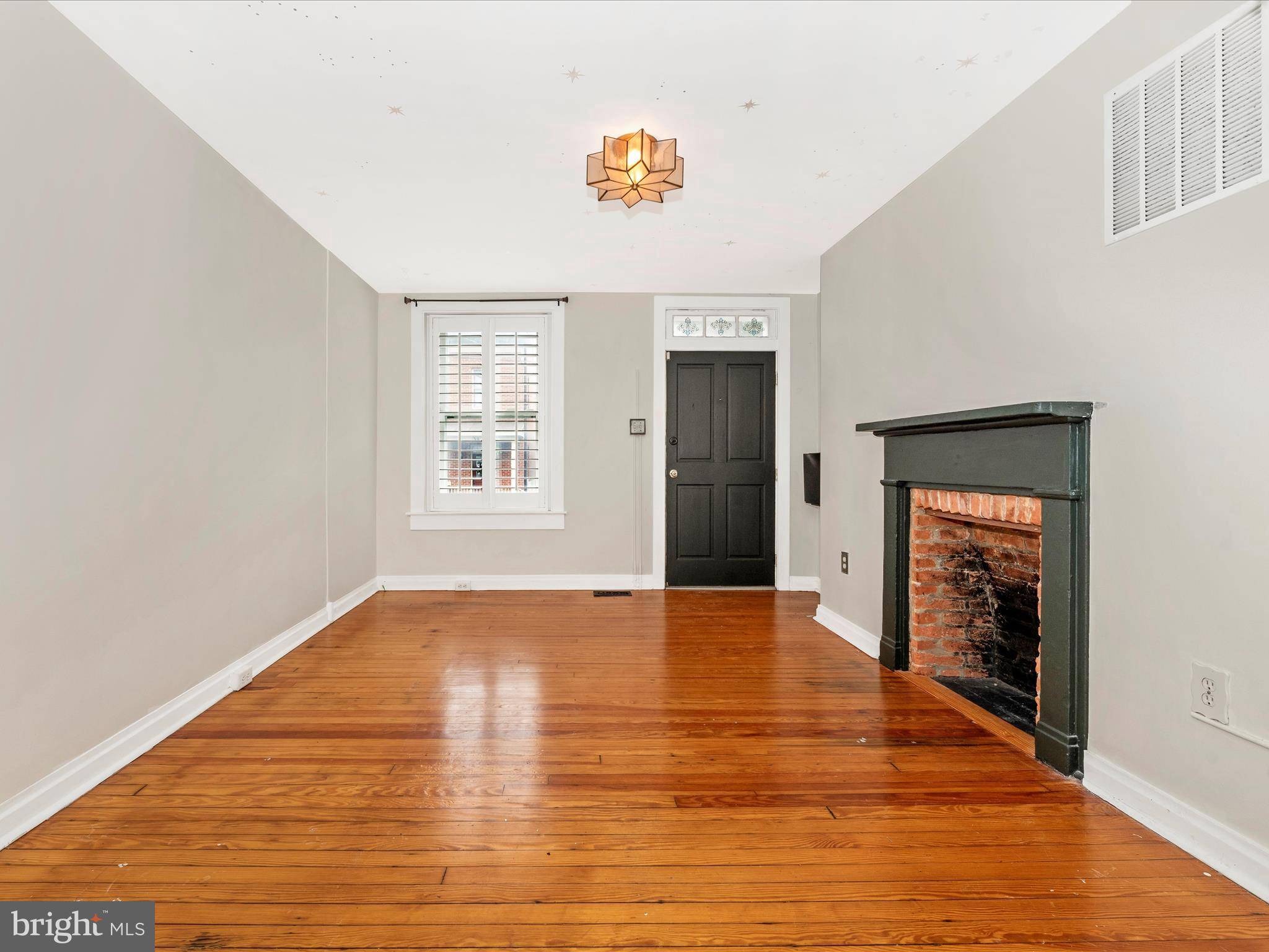 Frederick, MD 21701,35 E 5TH ST