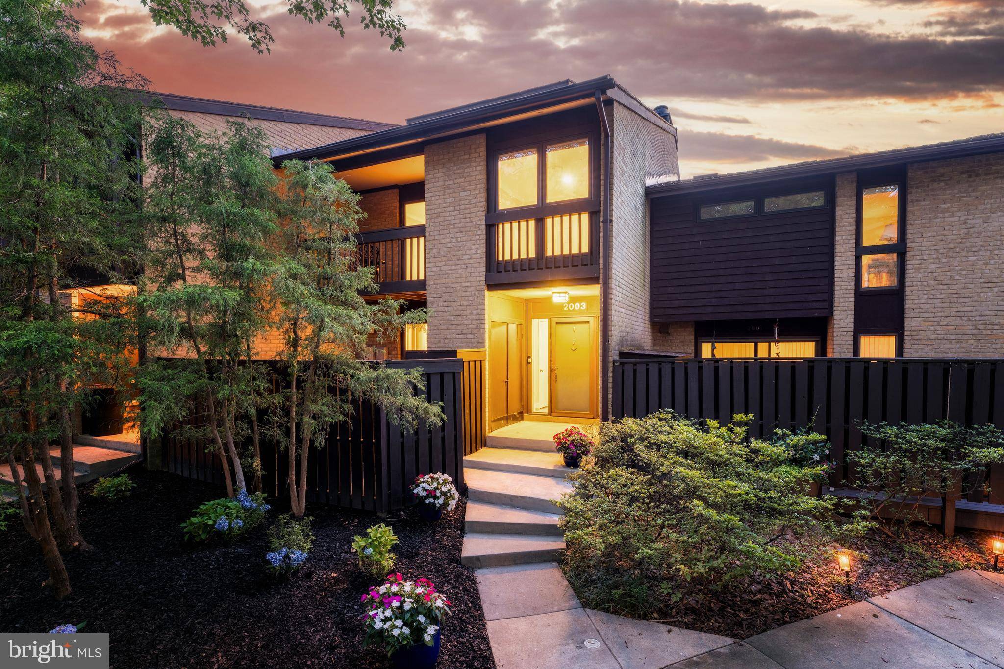 Reston, VA 20191,2003 LAKEBREEZE WAY