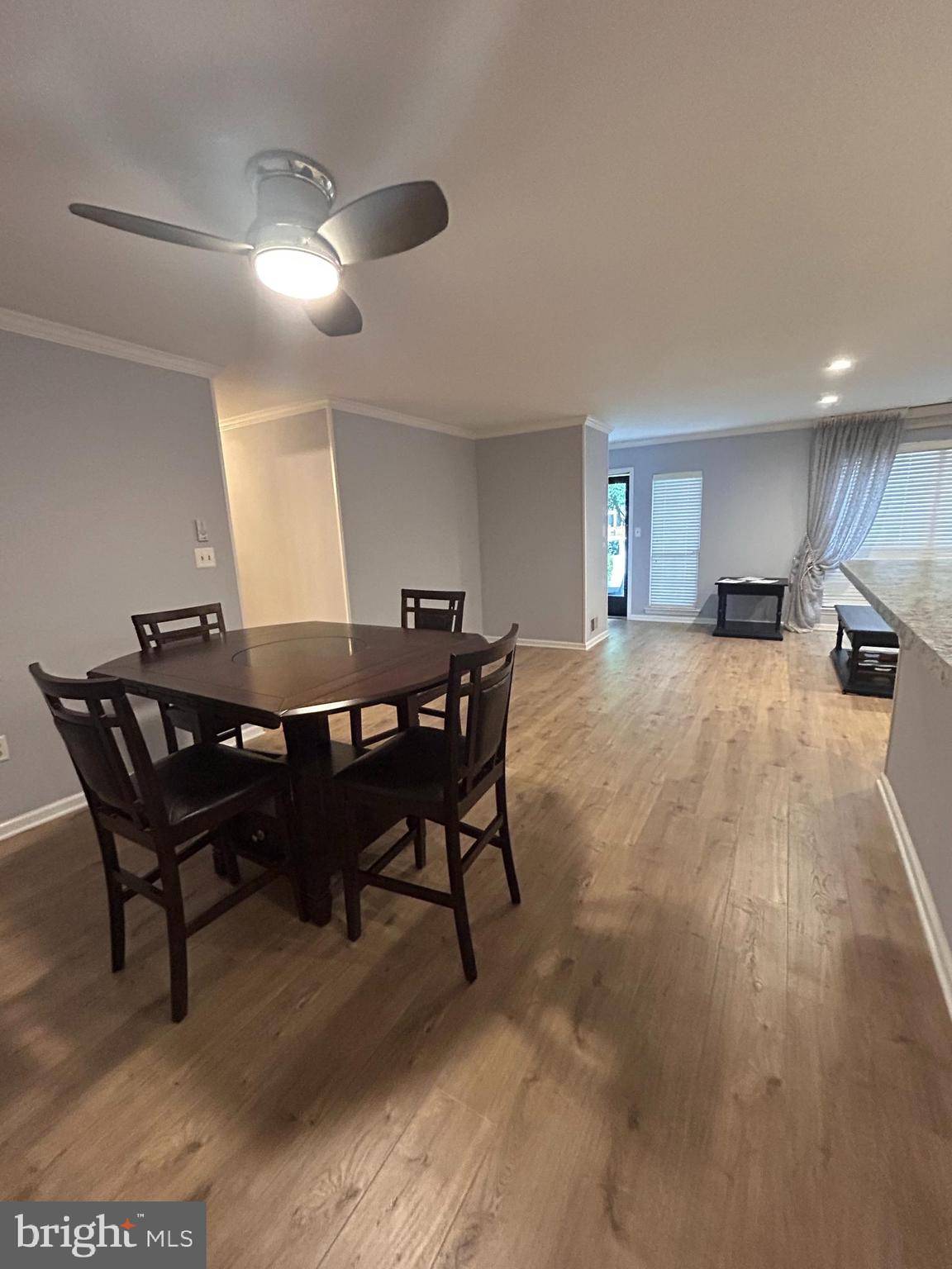Hamilton, NJ 08619,20 VERSAILLES CT