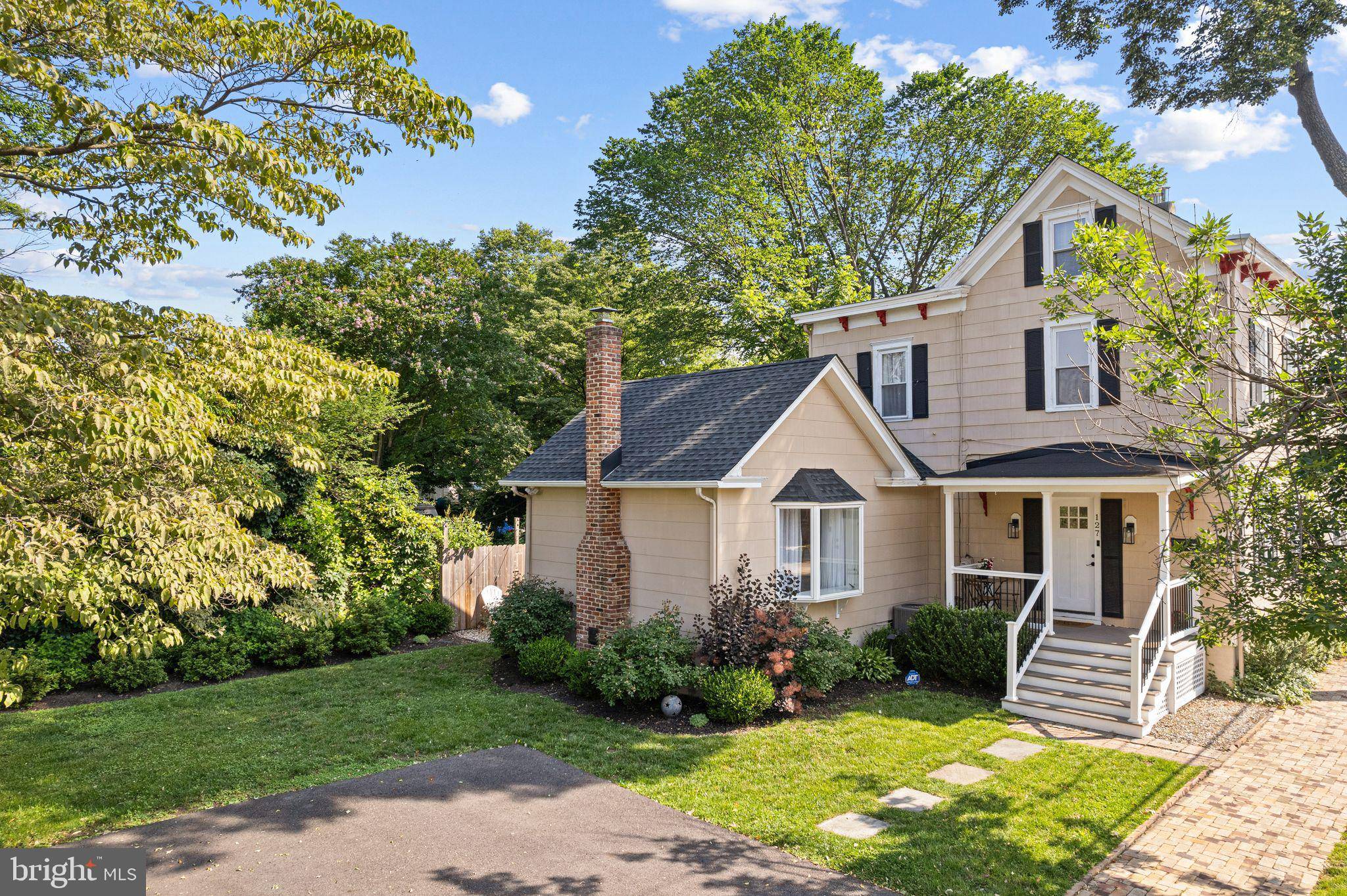 Haddonfield, NJ 08033,127 FOWLER AVE