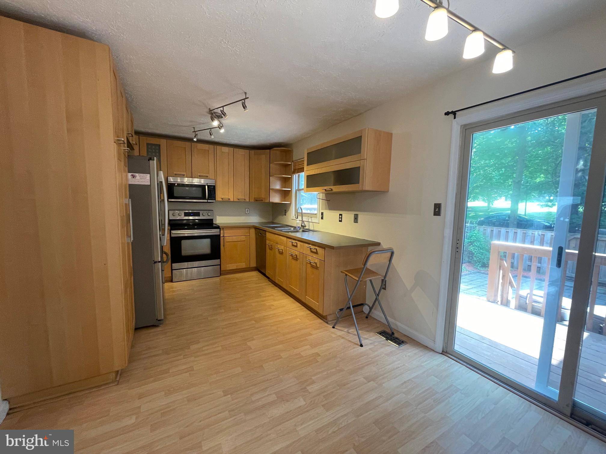 Gaithersburg, MD 20878,857 FLAGLER DR