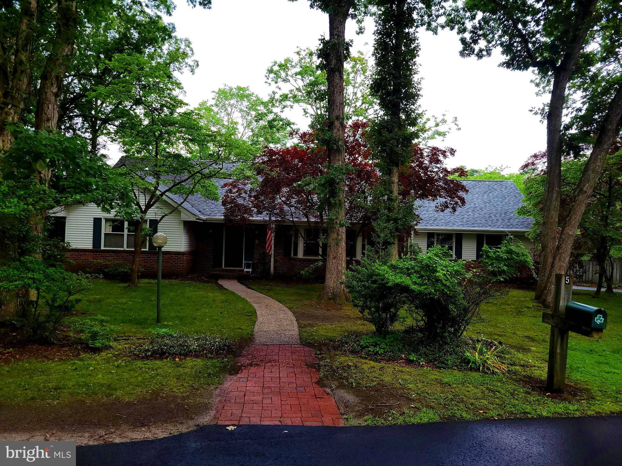 Medford, NJ 08055,5 ELM CT