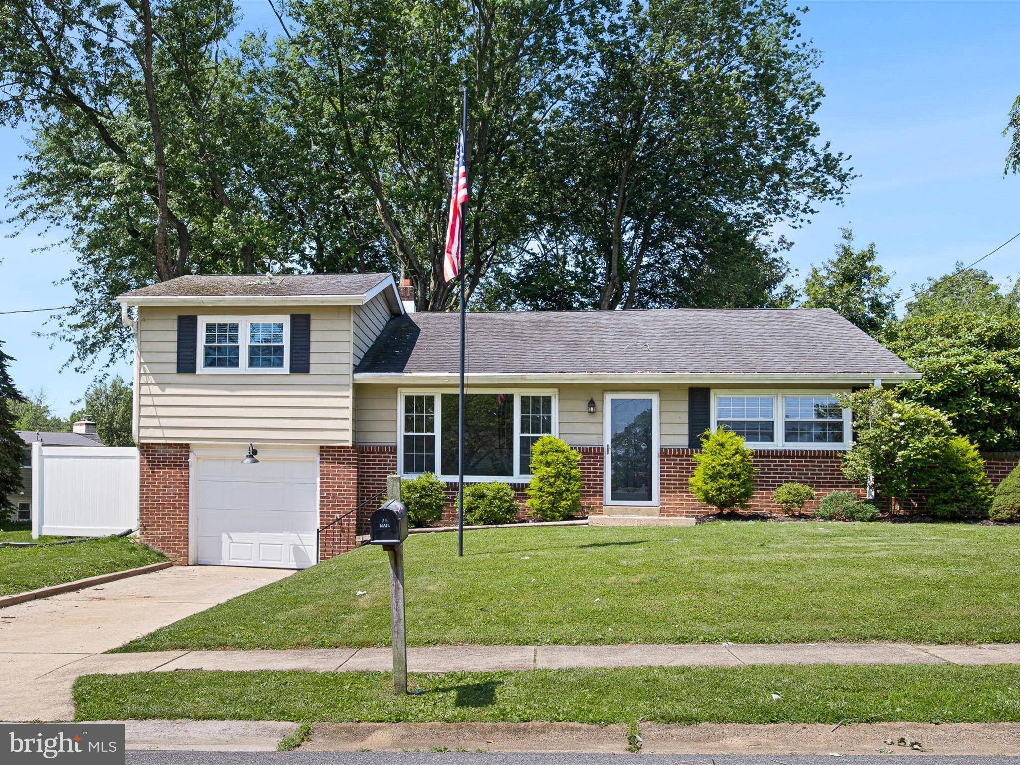 Wilmington, DE 19808,4 PAISLEY DR