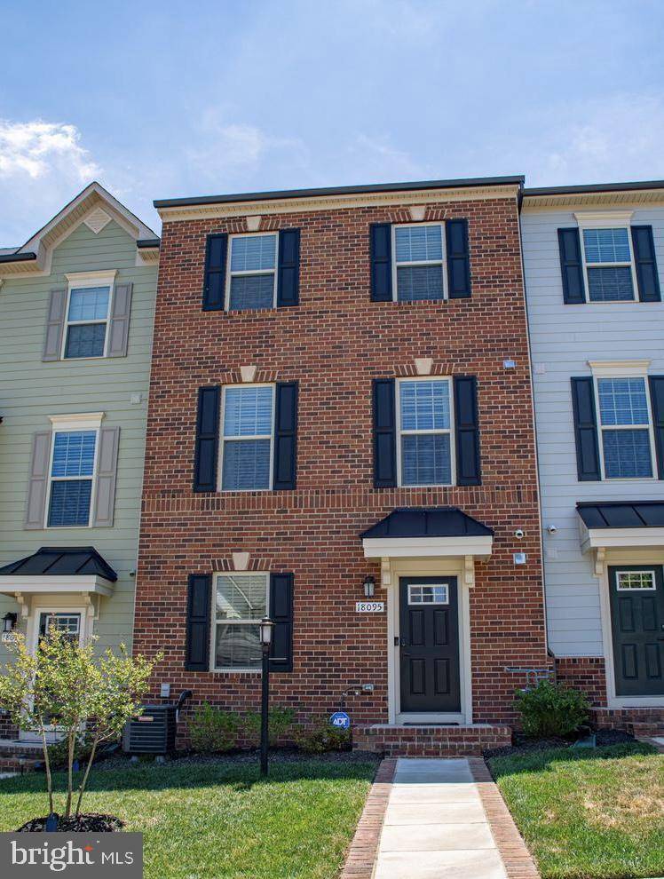Dumfries, VA 22026,18095 RED MULBERRY RD