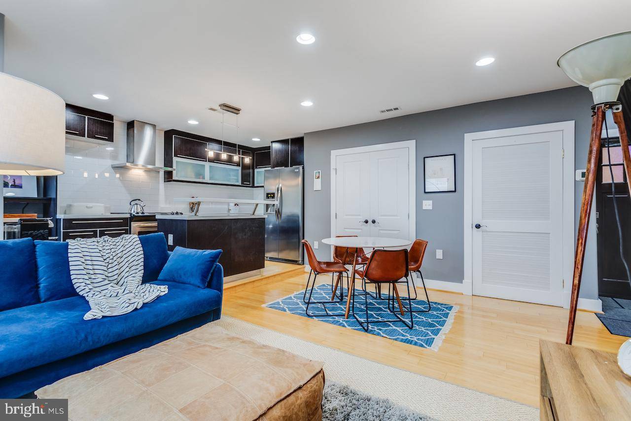 Washington, DC 20002,1220 HOLBROOK TER NE #200
