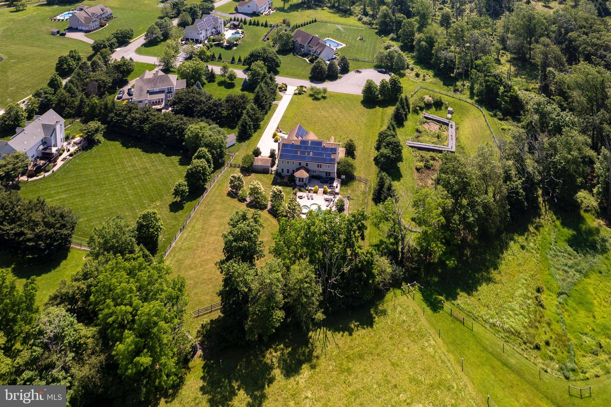 Flemington, NJ 08822,4 WINGOVER FARM CT