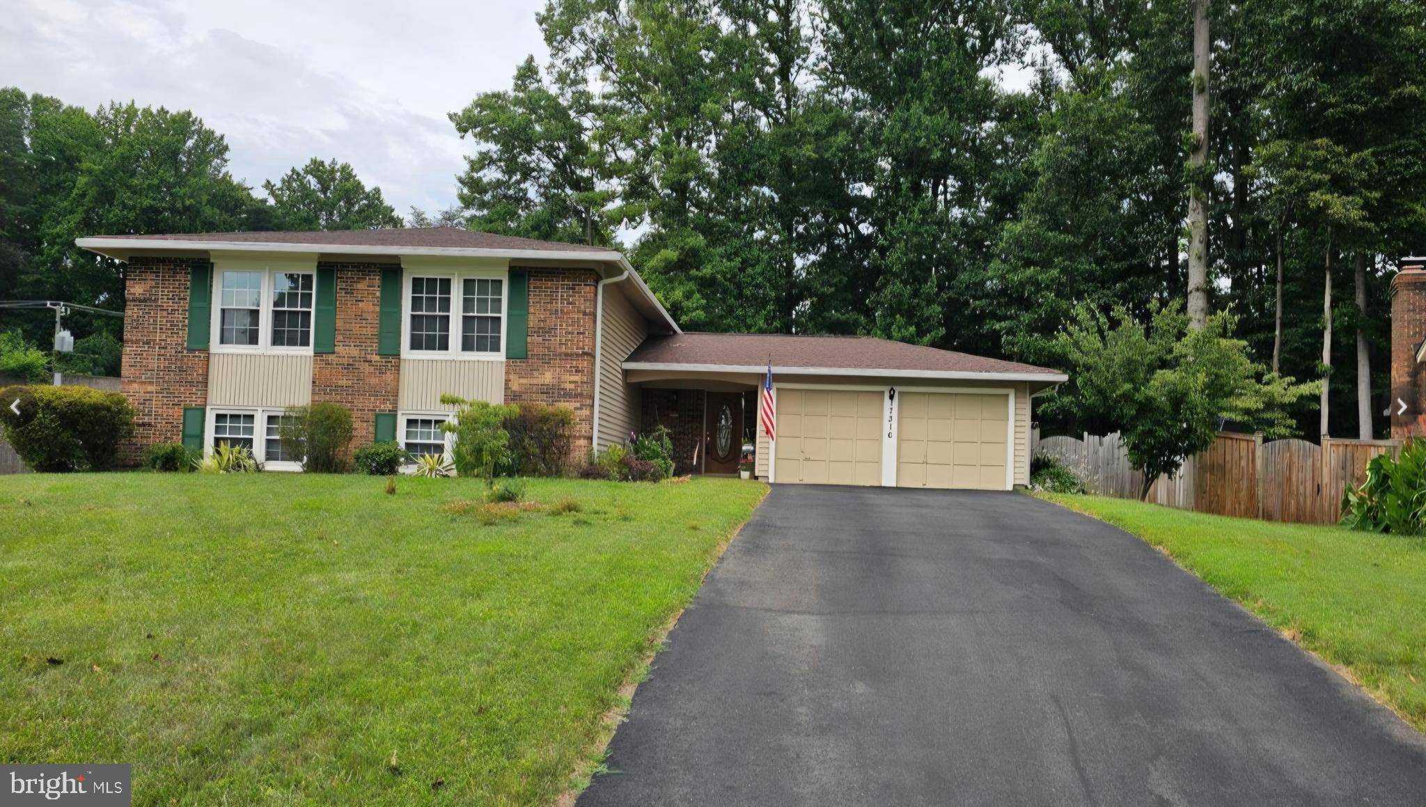 Burke, VA 22015,7316 OUTHAUL LN