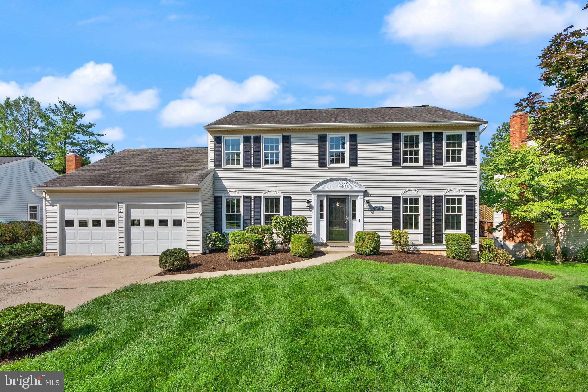 Herndon, VA 20171,13619 FLINTWOOD PL