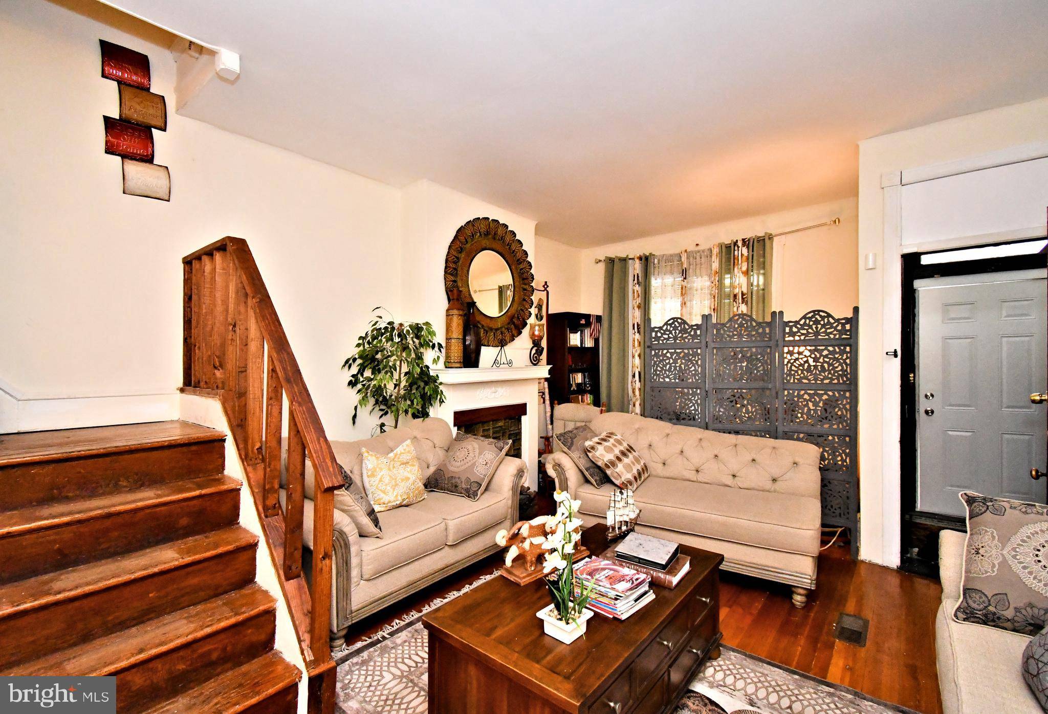 Philadelphia, PA 19140,1334 COLWYN ST