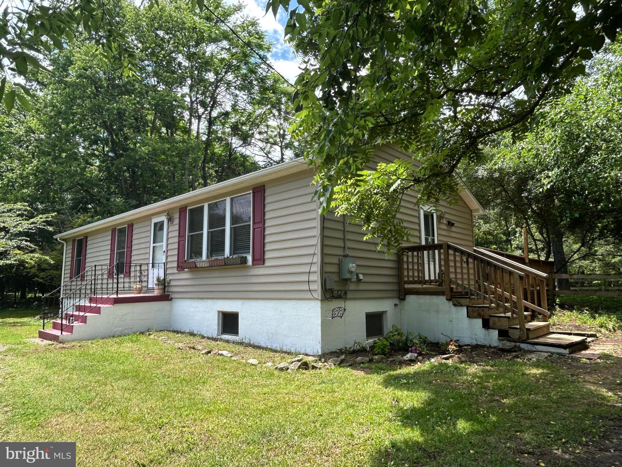Berryville, VA 22611,513 RUSSELL RD