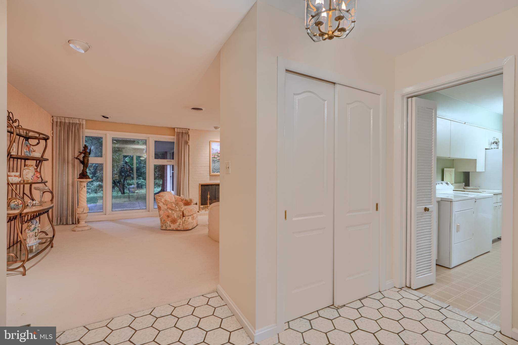 Baltimore, MD 21208,7900 IVY LN
