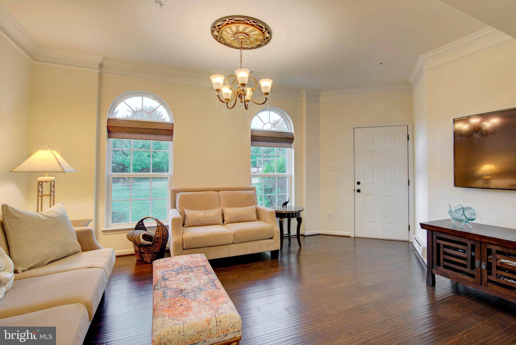 Herndon, VA 20171,13764 EARHART CIR