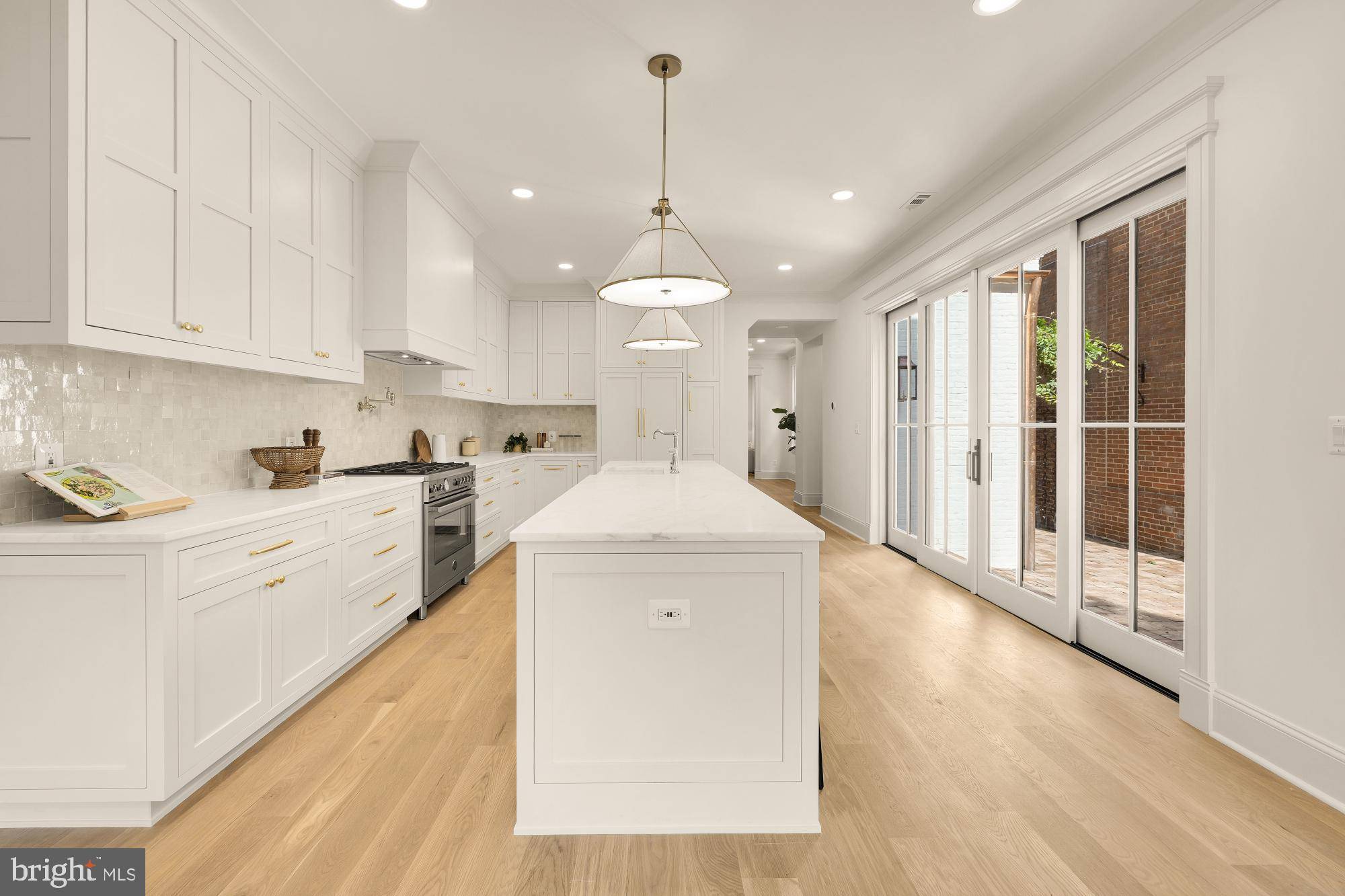 Washington, DC 20003,311 5TH ST SE