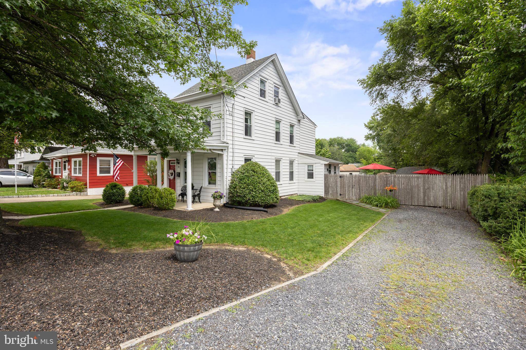 Delran, NJ 08075,21 CREEK RD