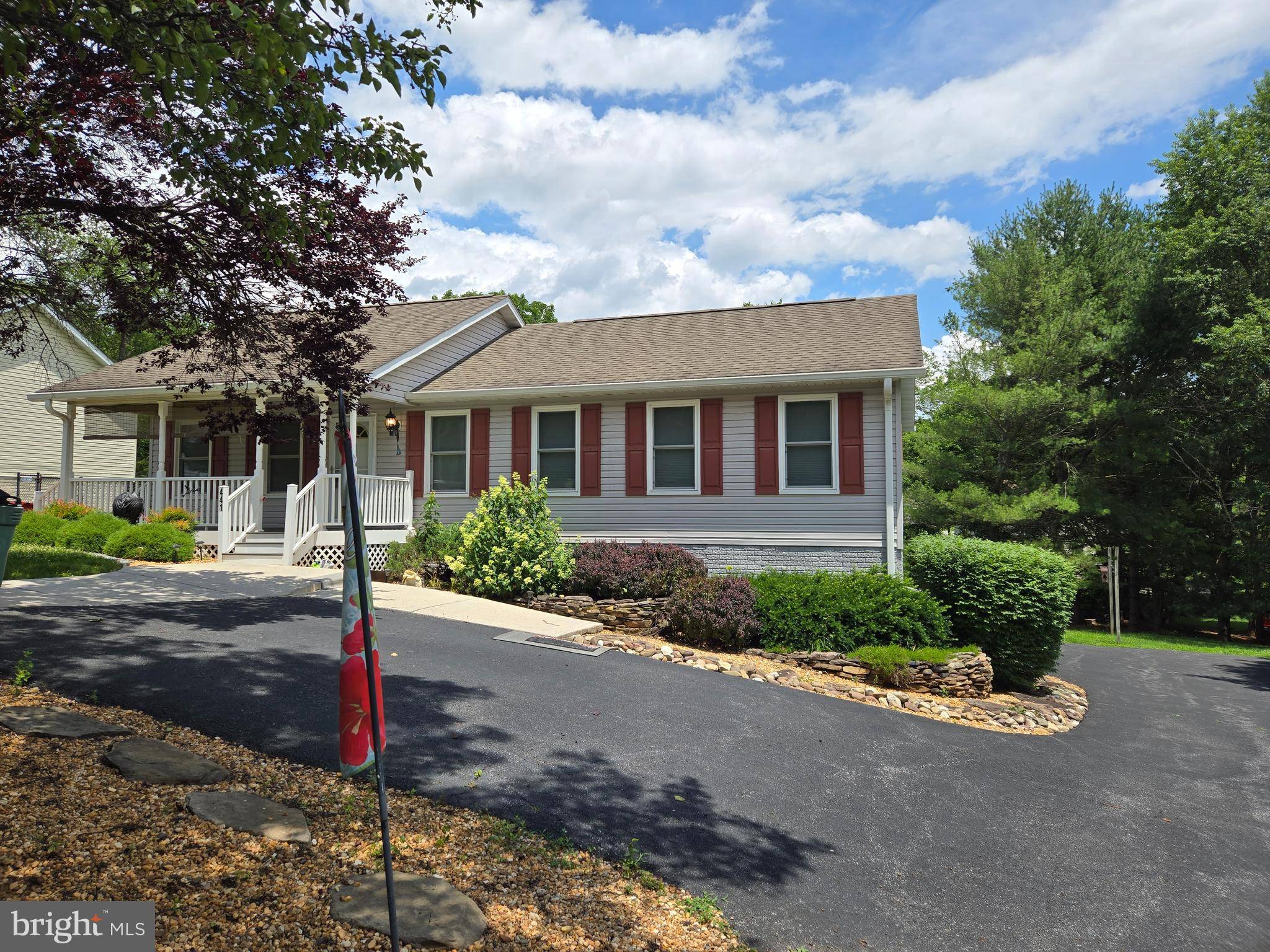 Charles Town, WV 25414,441 PALOMINO PL