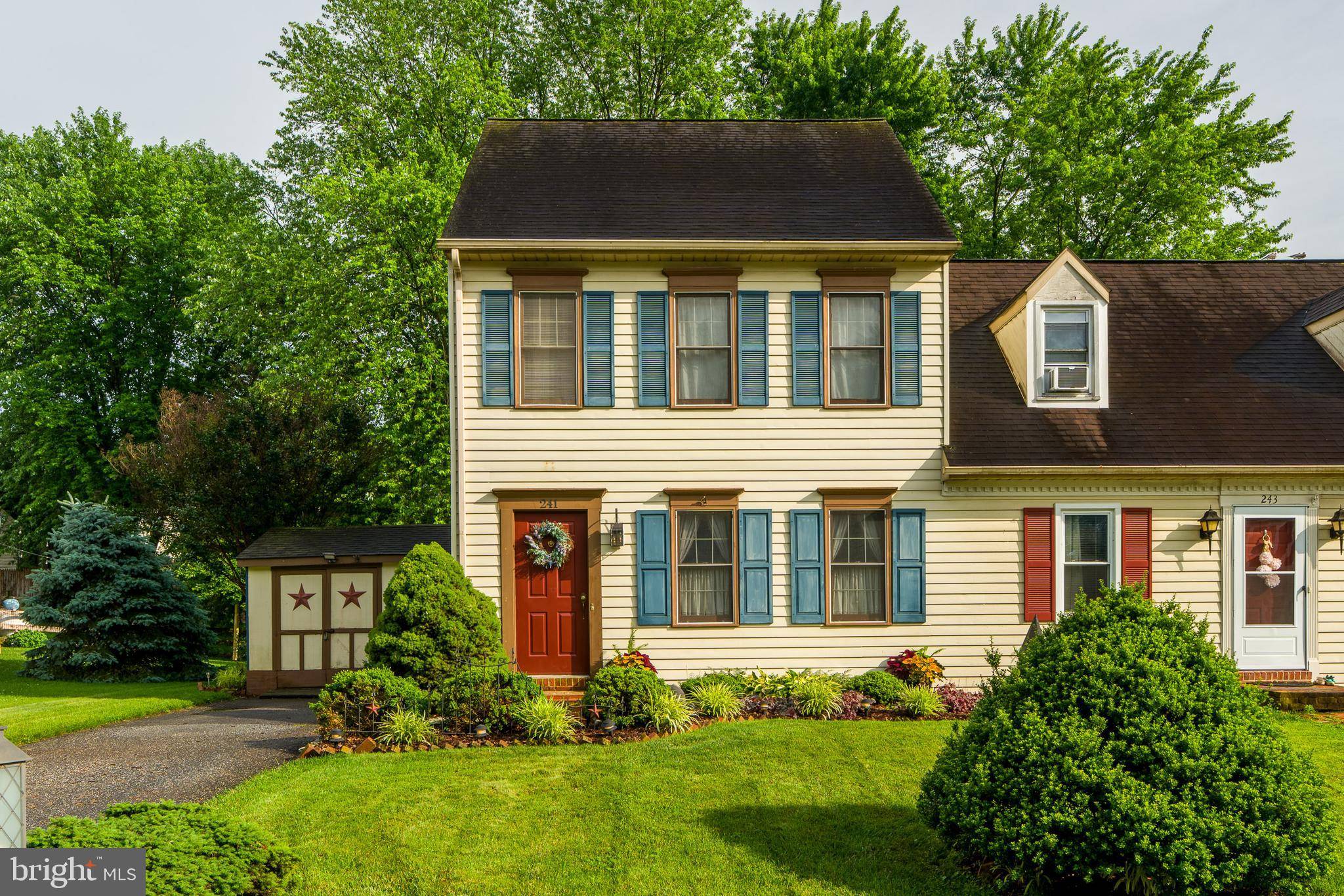 Strasburg, PA 17579,241 CROSS KEYS DR