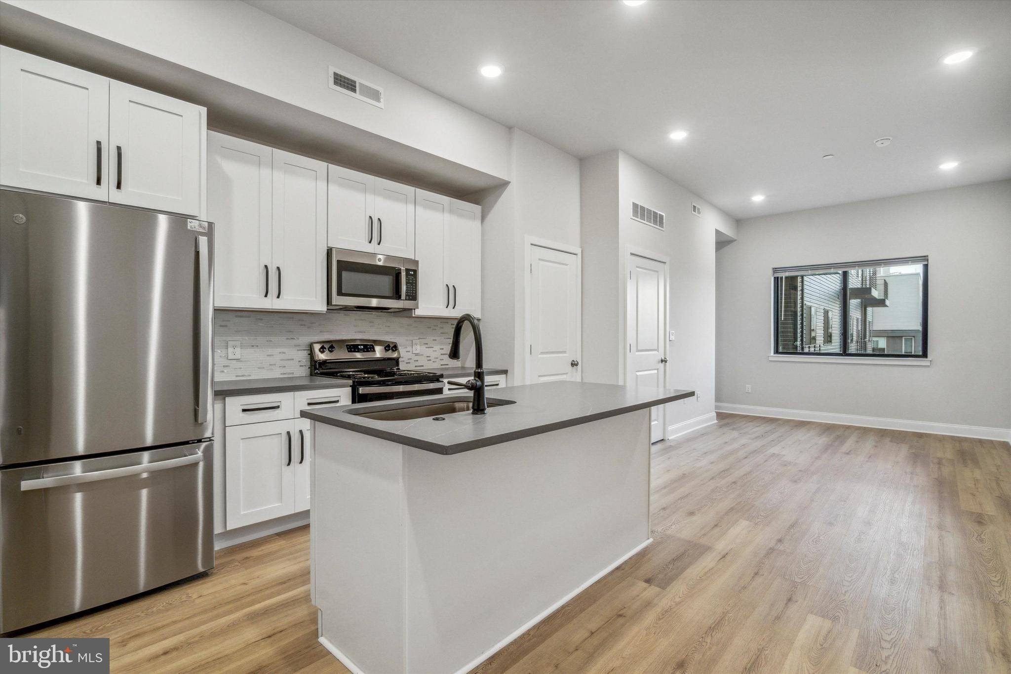 Philadelphia, PA 19125,2157 E LEHIGH AVE #501