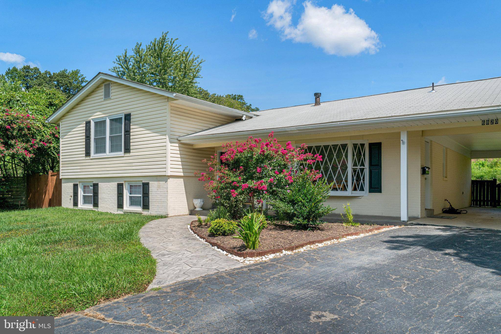 Falls Church, VA 22042,6820 WHEATLEY CT
