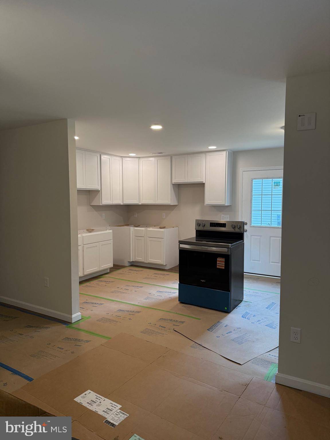 Dover, DE 19904,1358 W COLLEGE RD