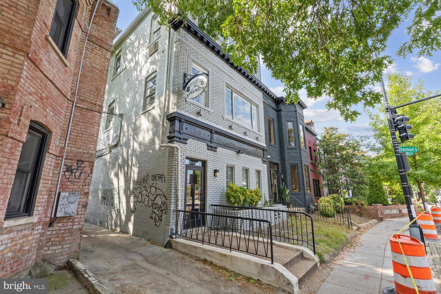 Washington, DC 20001,1802 11TH ST NW #1A