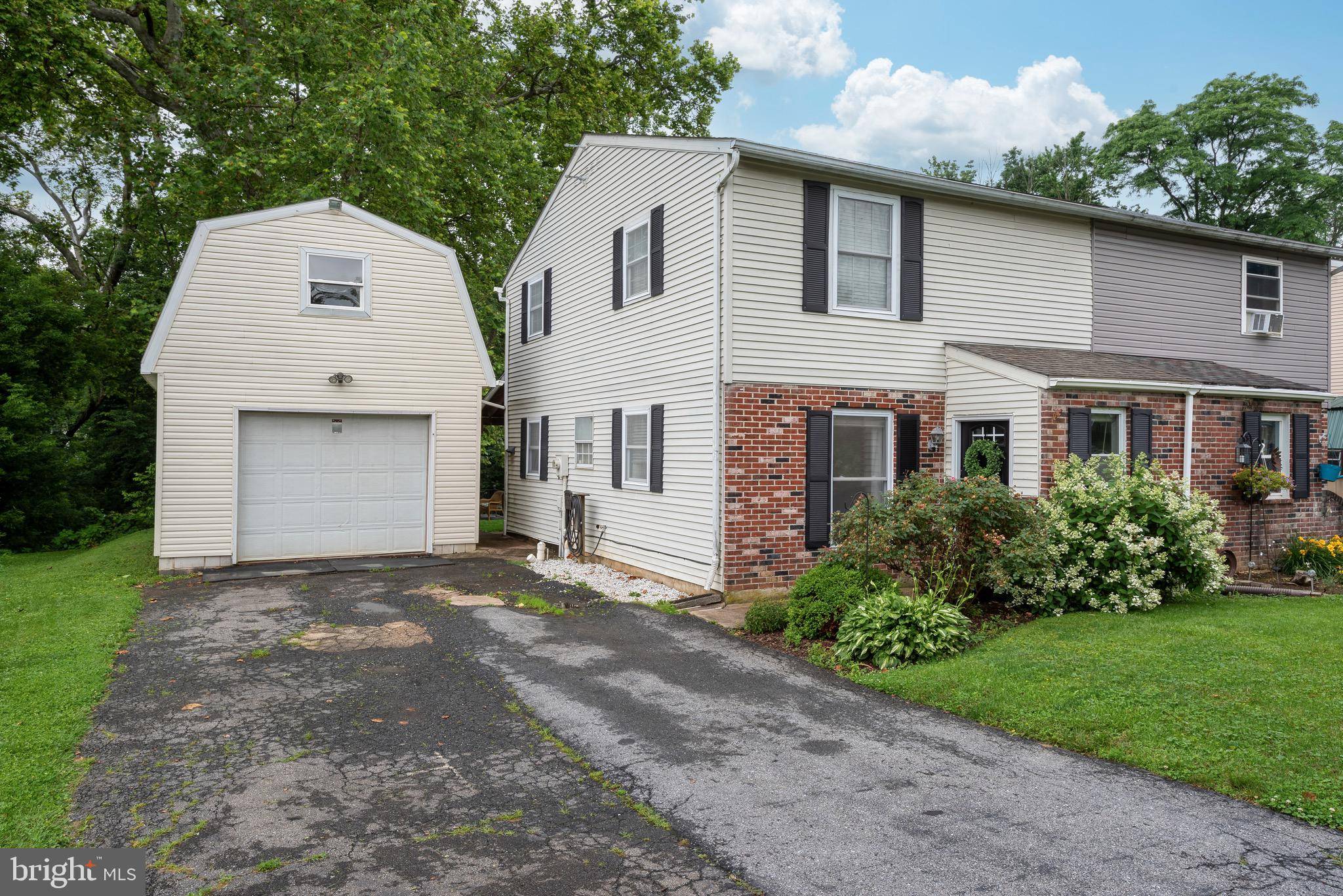 Mount Joy, PA 17552,538 CREEKSIDE LN