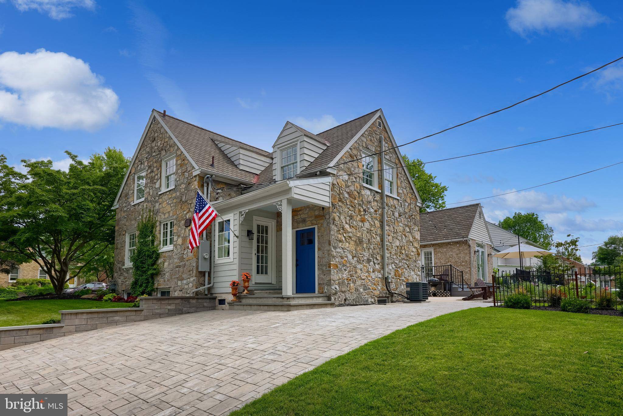 Lancaster, PA 17601,1067 HELEN AVENUE
