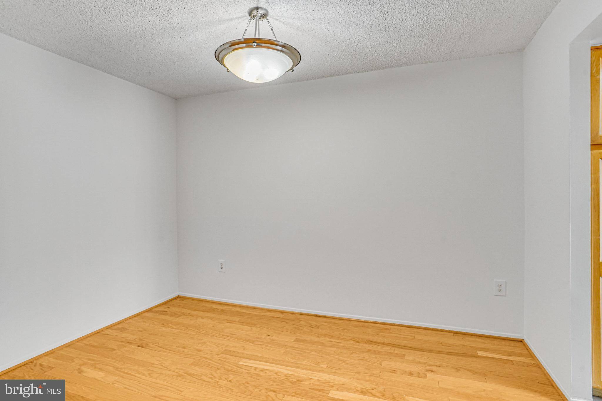 Arlington, VA 22204,4500 S FOUR MILE RUN DR #807
