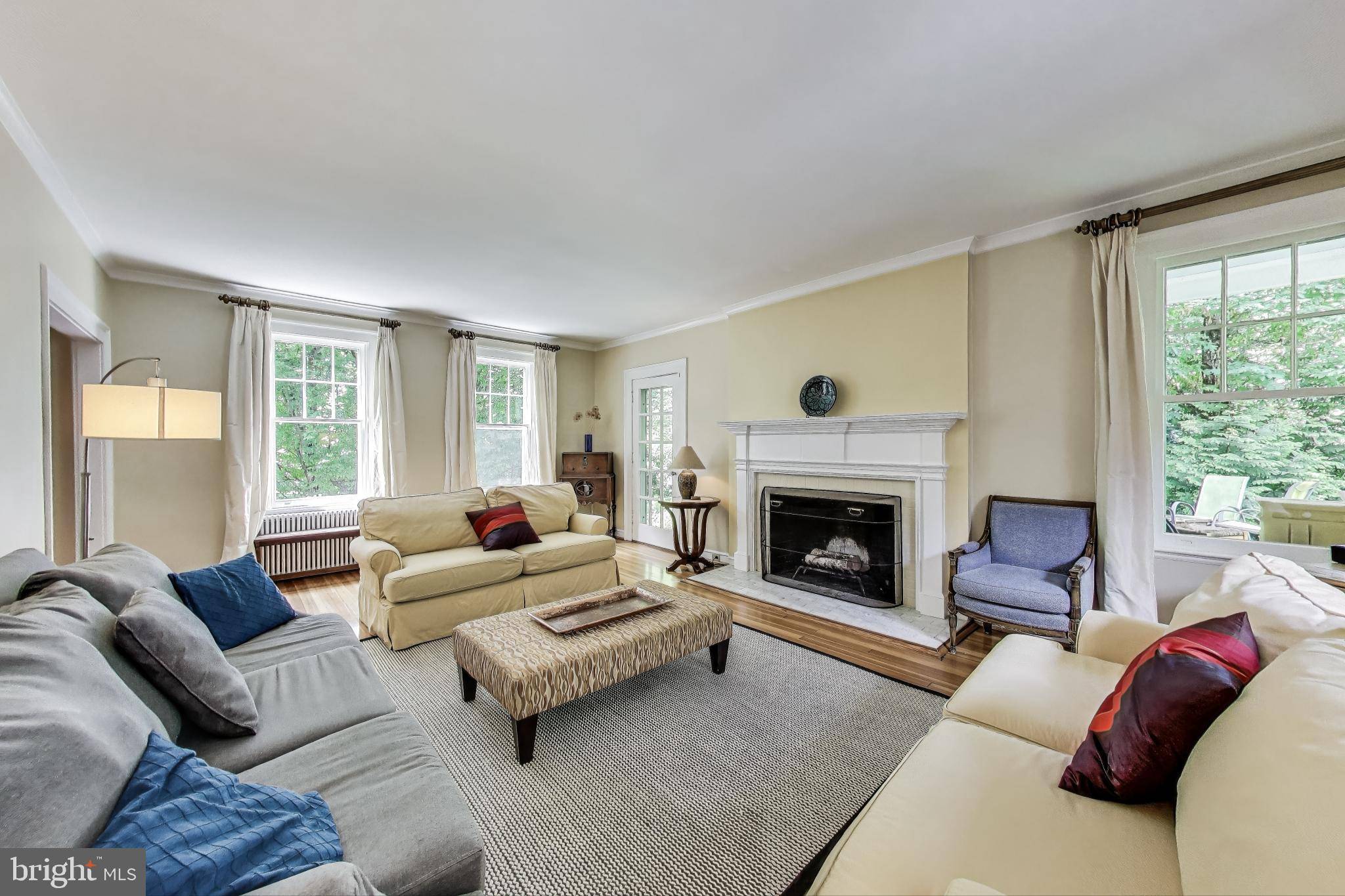 Bethesda, MD 20814,5809 GROSVENOR LN