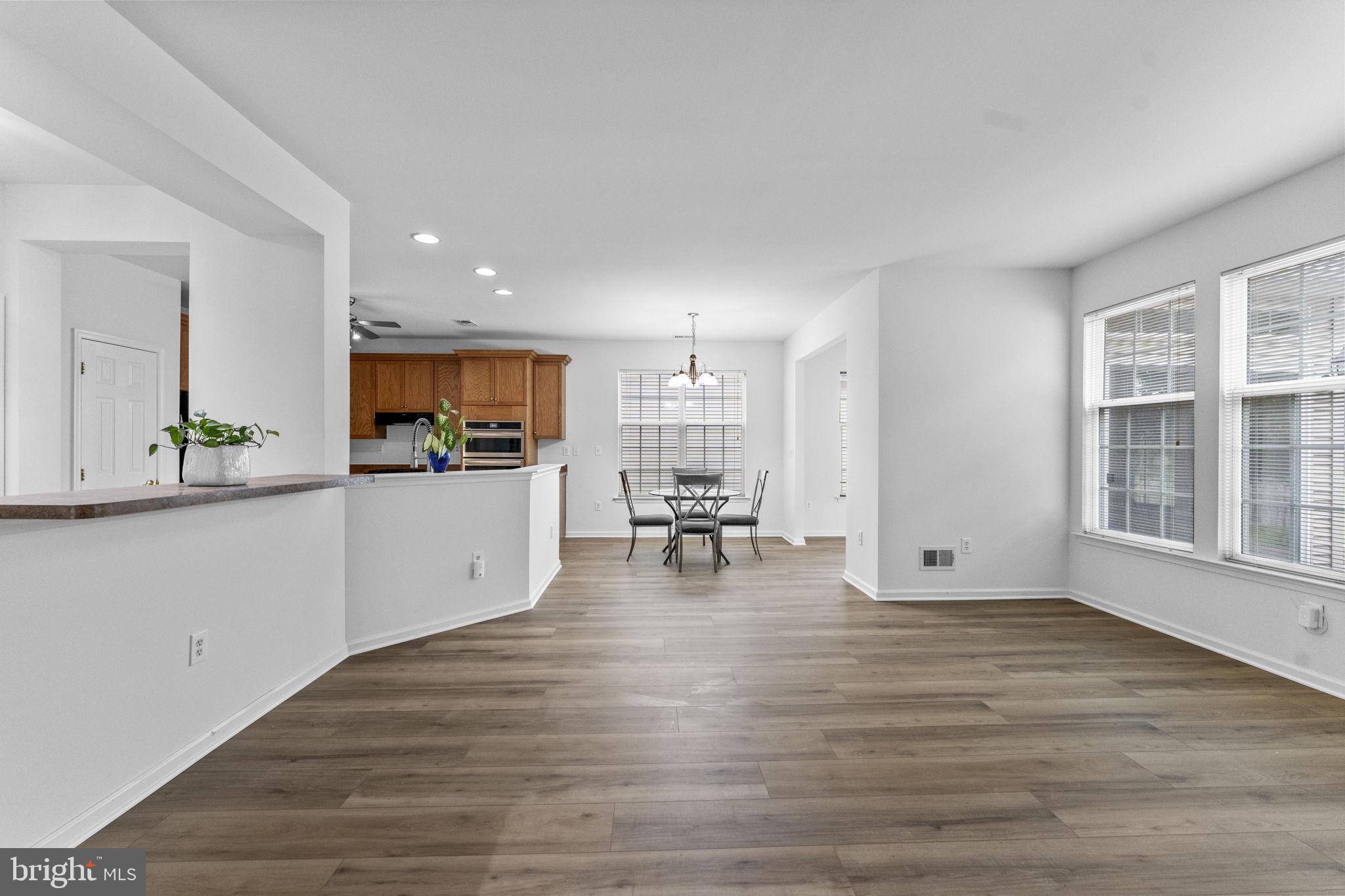 Hightstown, NJ 08520,4 BRAKEMAN CT