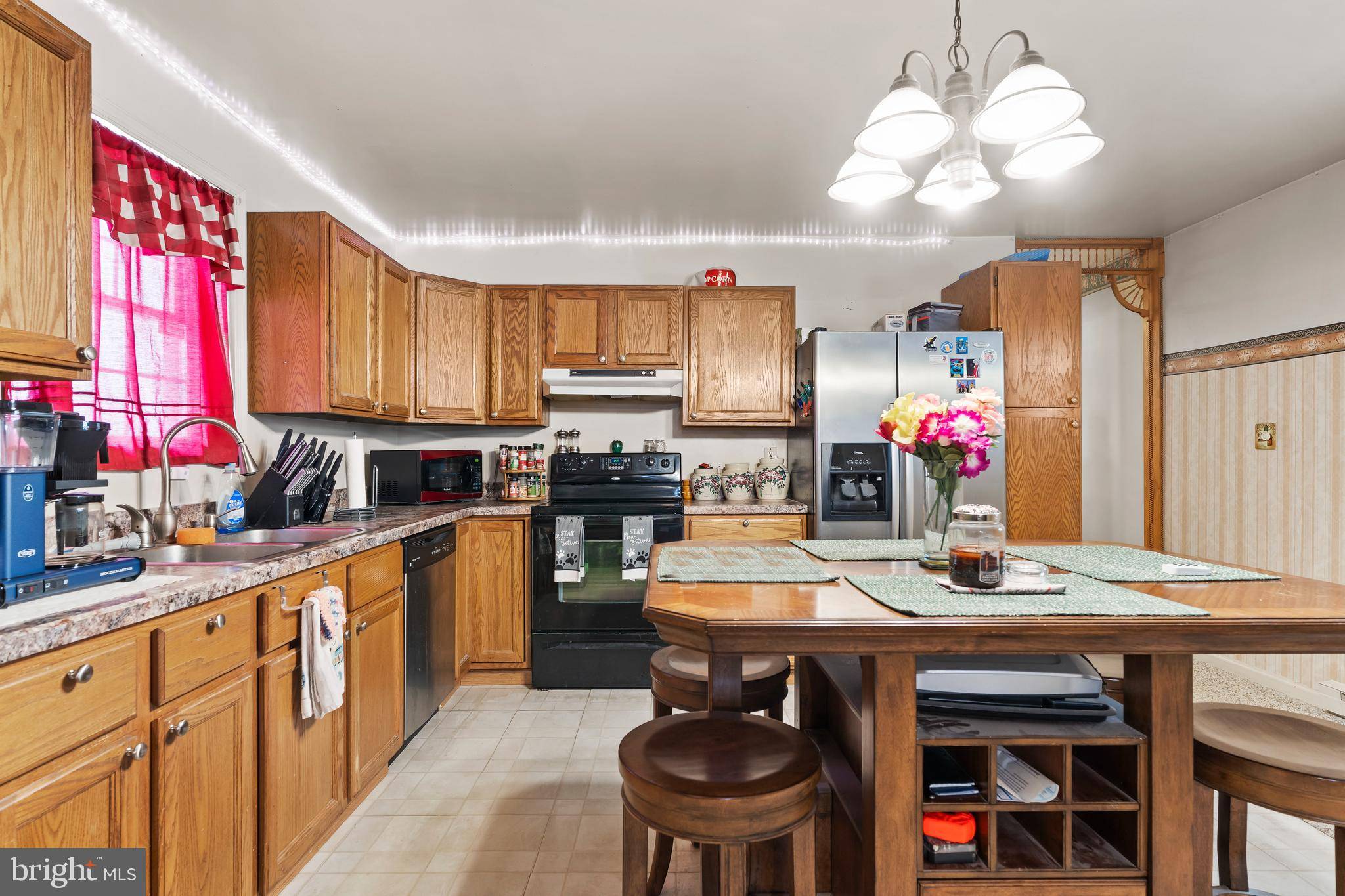 Steelton, PA 17113,390 S 2ND ST
