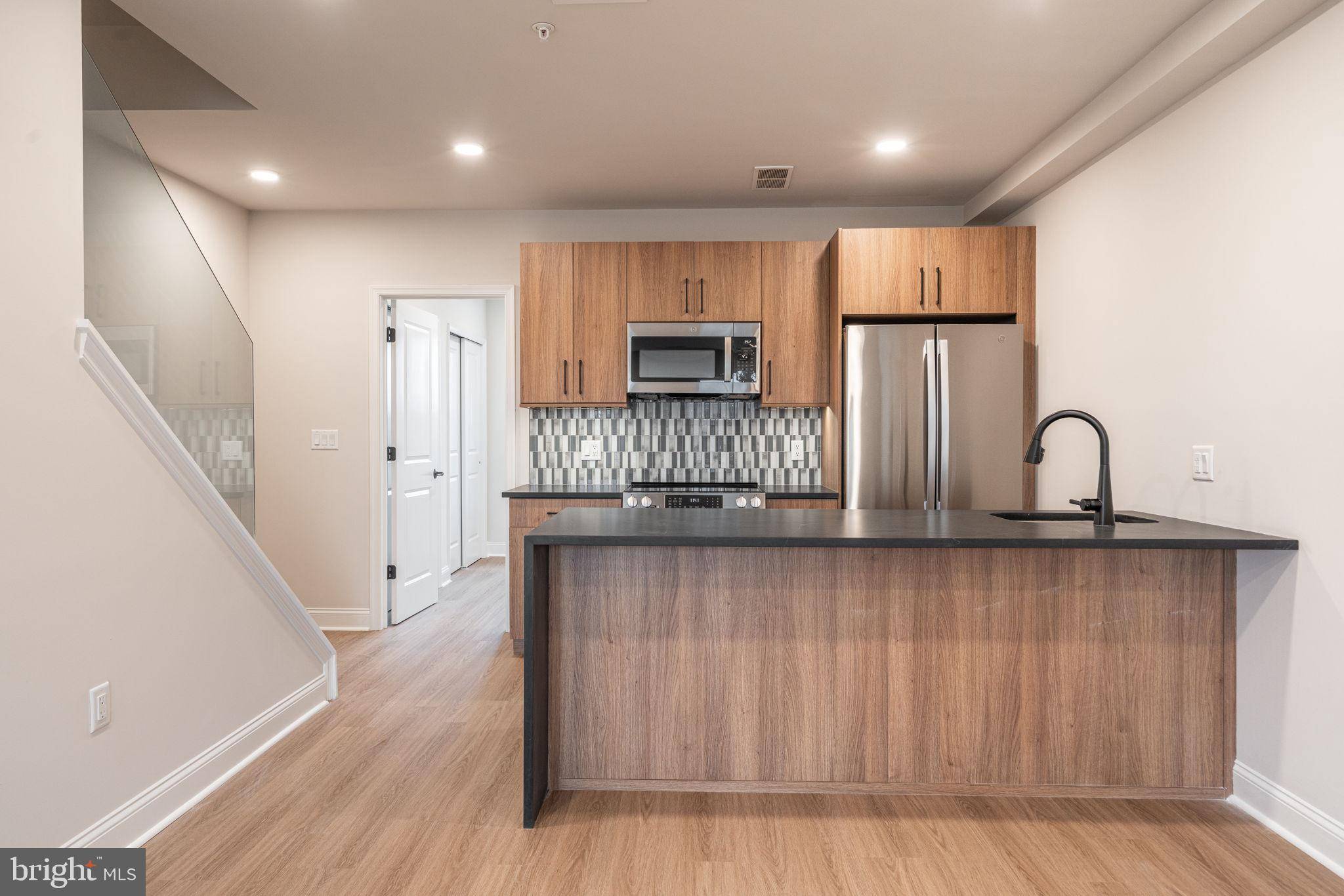 Philadelphia, PA 19131,4090 LESLIE LN #A44