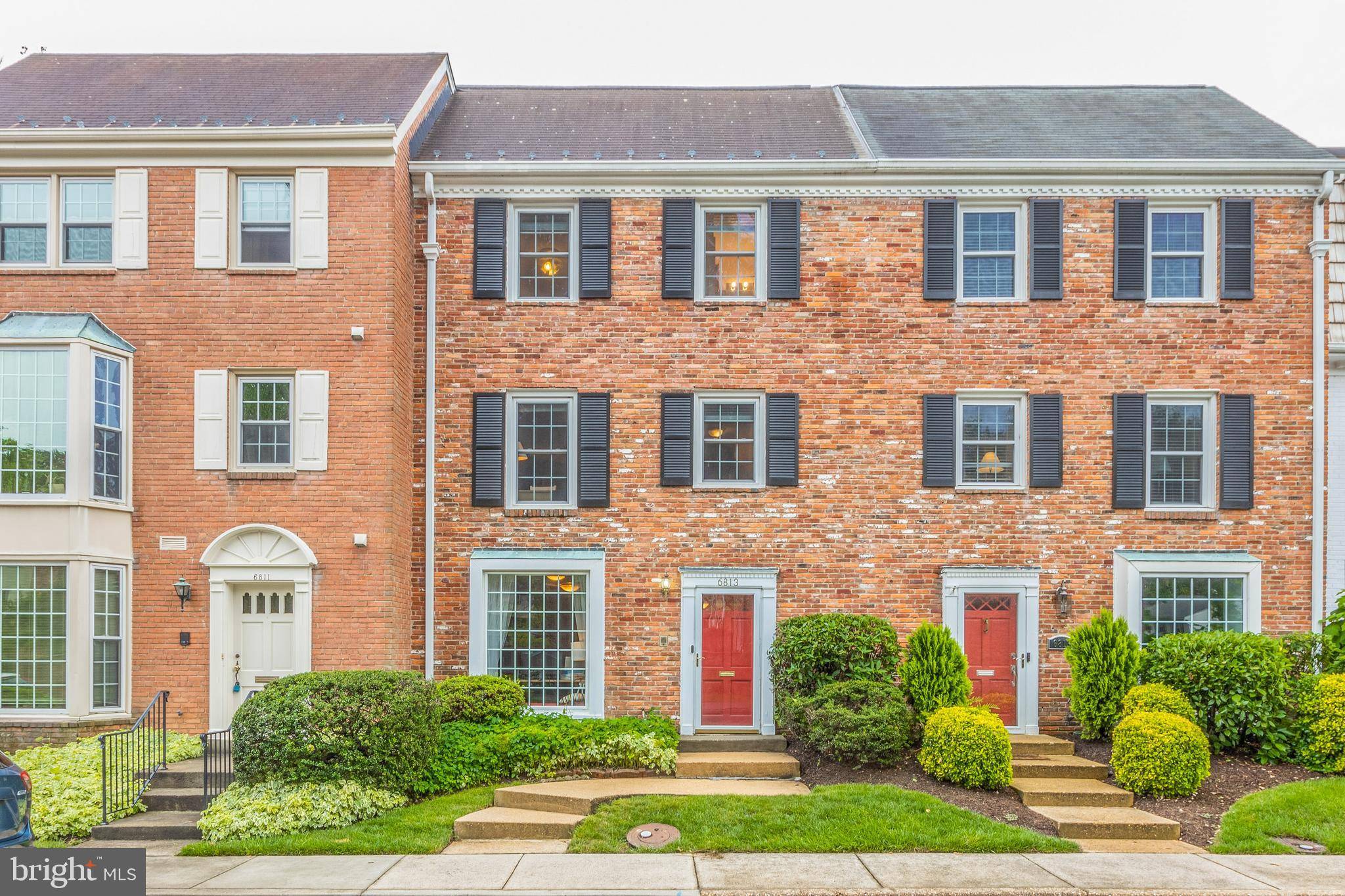 Mclean, VA 22101,6813 MARKET SQUARE DR