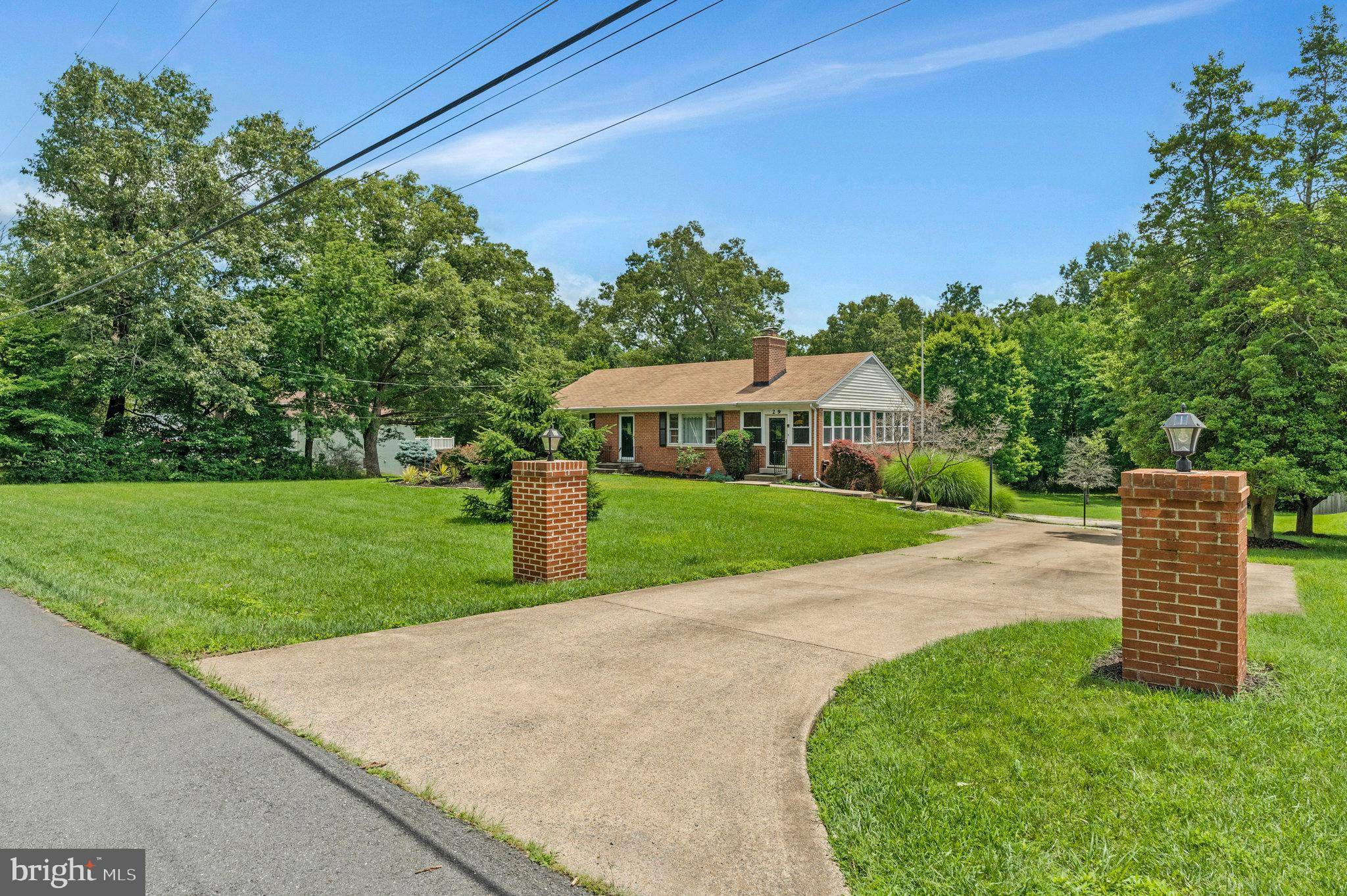 Sterling, VA 20164,29 CEDAR DR
