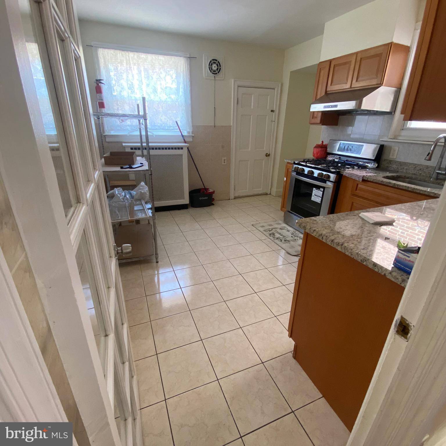 Philadelphia, PA 19124,712 MAYFAIR ST