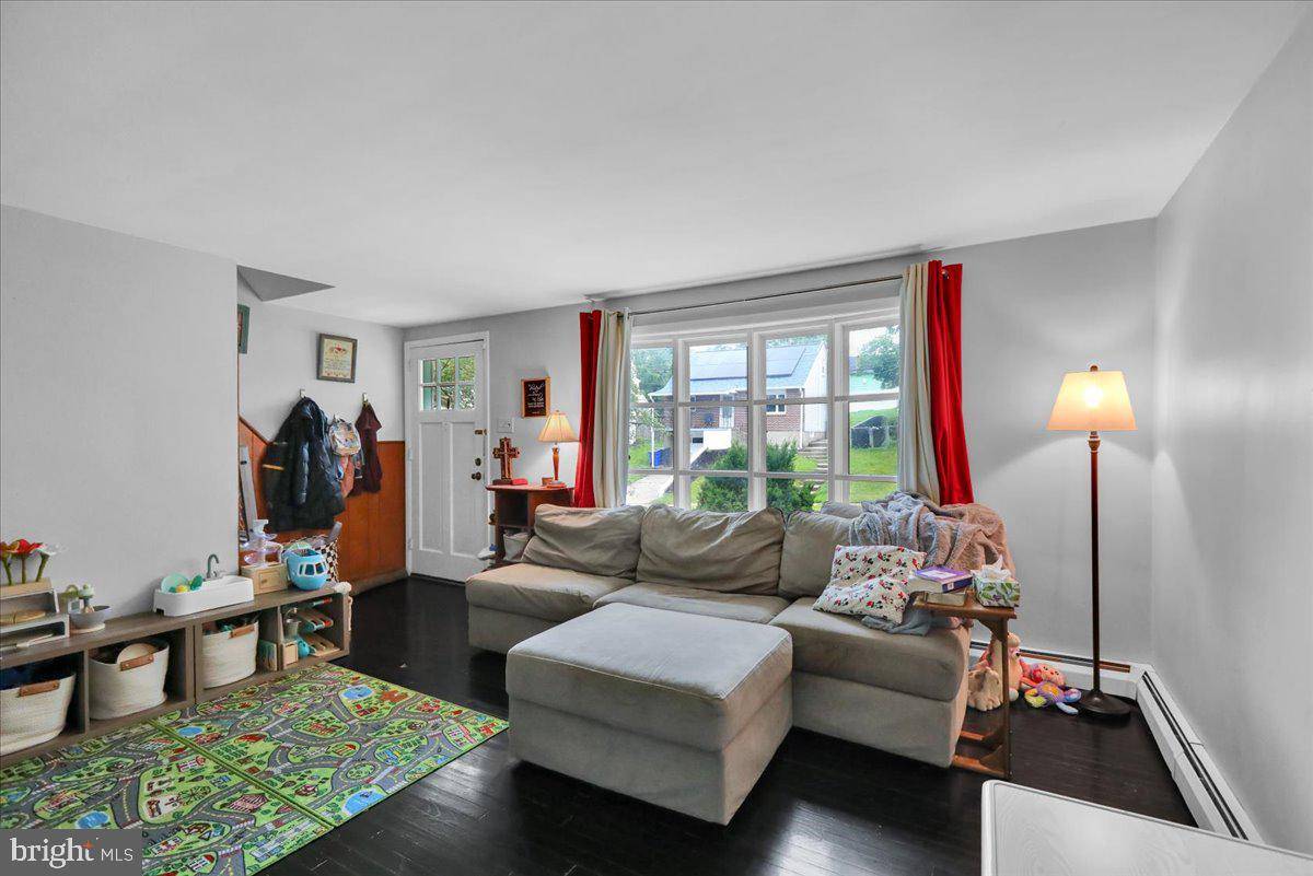 Pottstown, PA 19464,466 SPRING ST