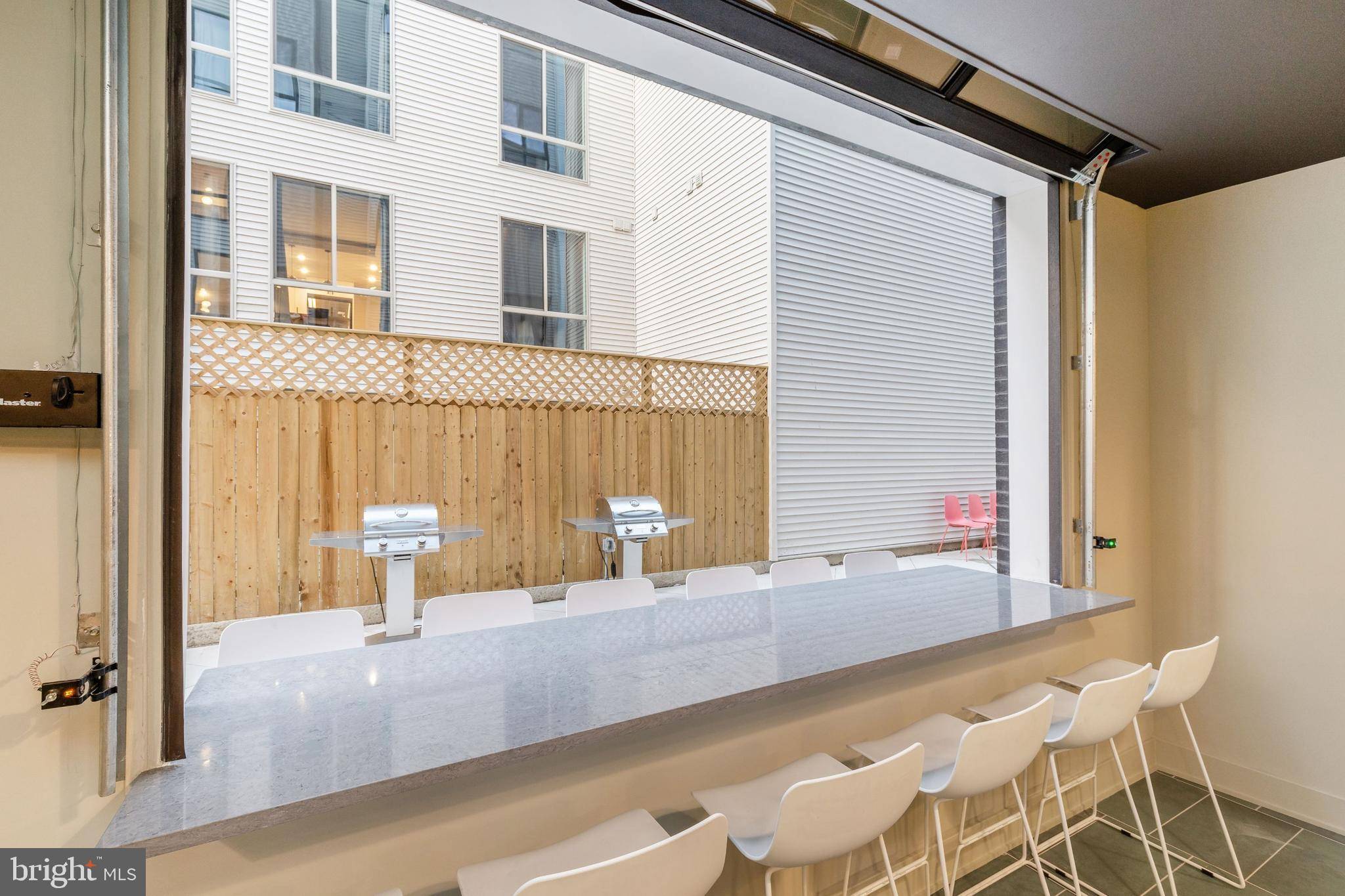 Philadelphia, PA 19123,629 W GIRARD AVE #206