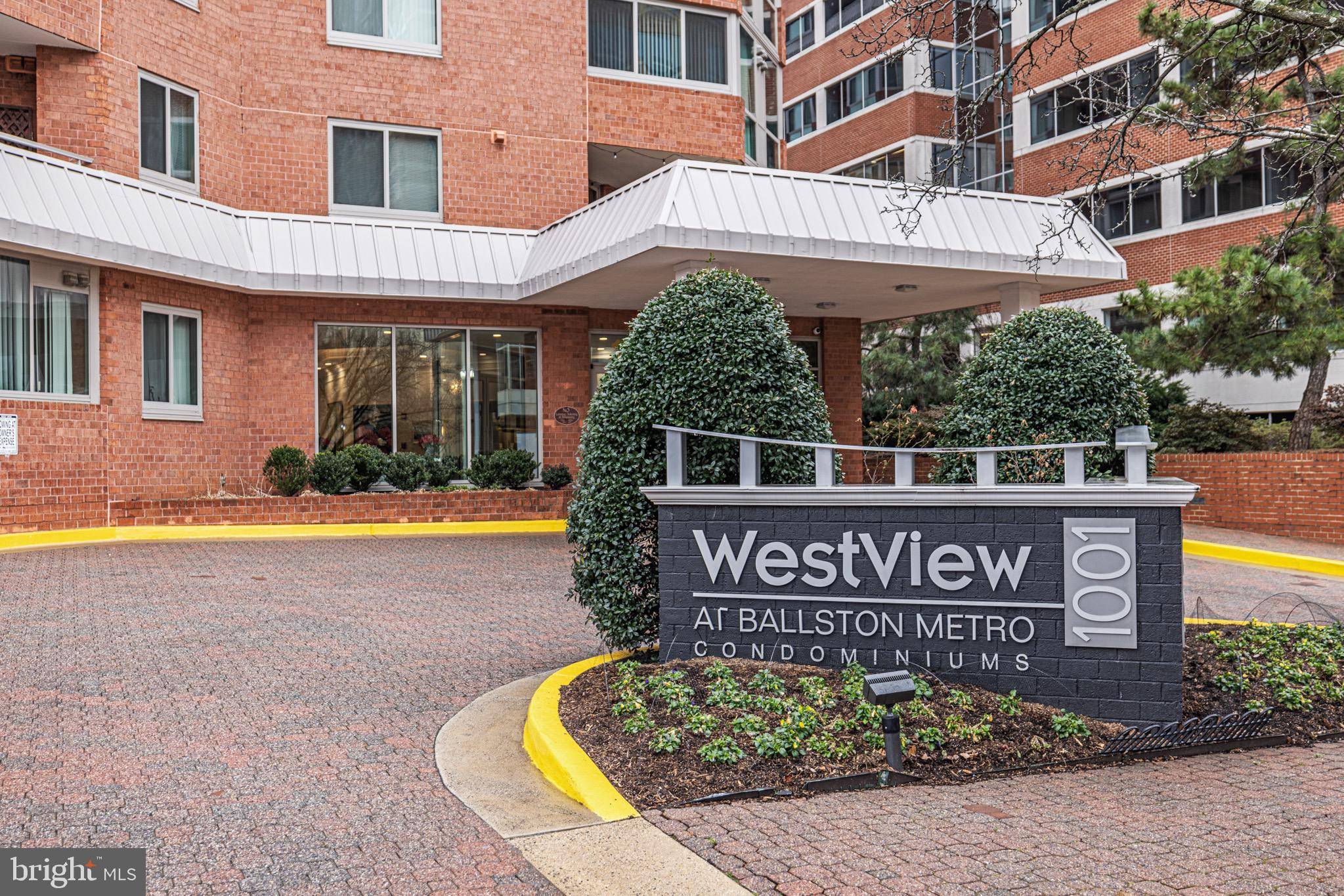 Arlington, VA 22201,1001 N VERMONT ST #105