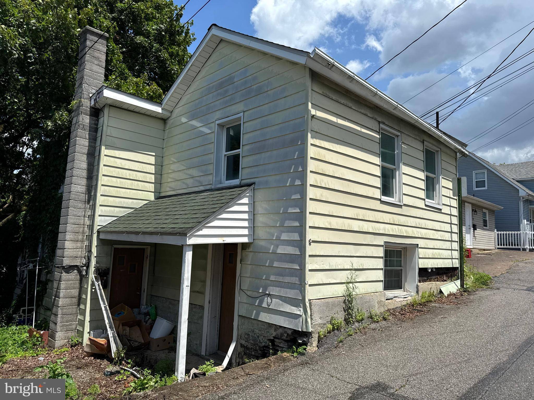 Bellefonte, PA 16823,219 E PIKE ST