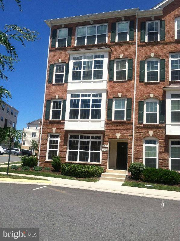 Ashburn, VA 20148,42668 HOLLYHOCK TER #12G
