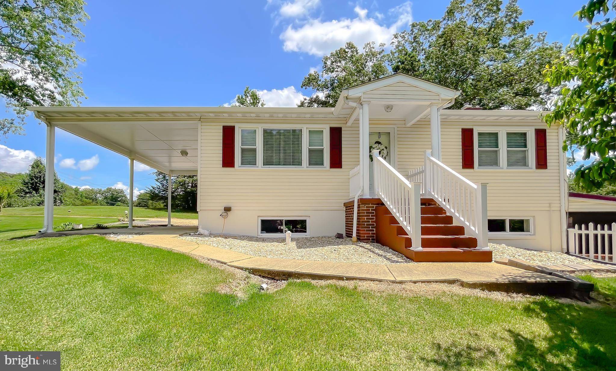 Waldorf, MD 20601,15155 BASSFORD RD
