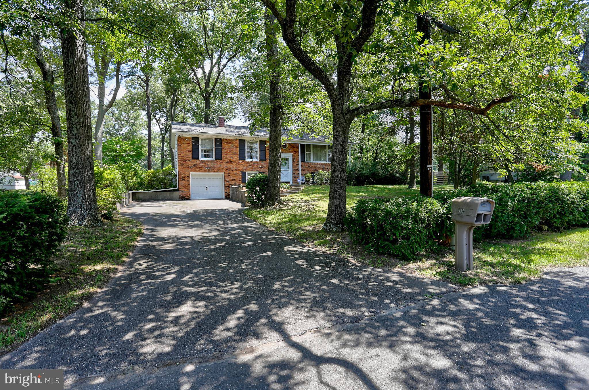 Severn, MD 21144,826 MEADOW RD