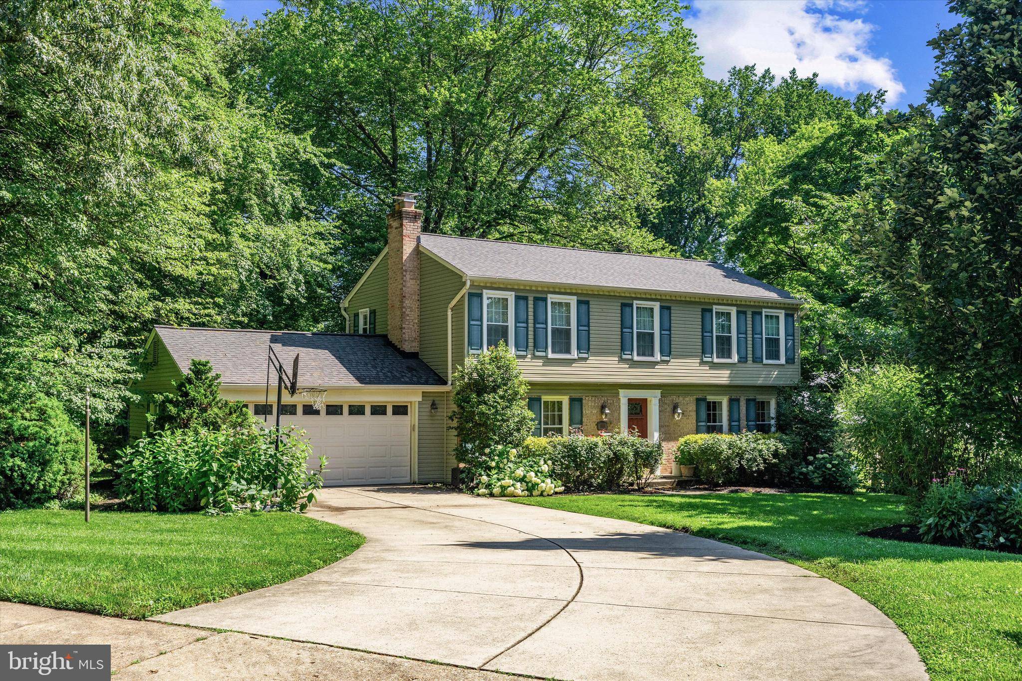 Annandale, VA 22003,8614 BRAEBURN DR