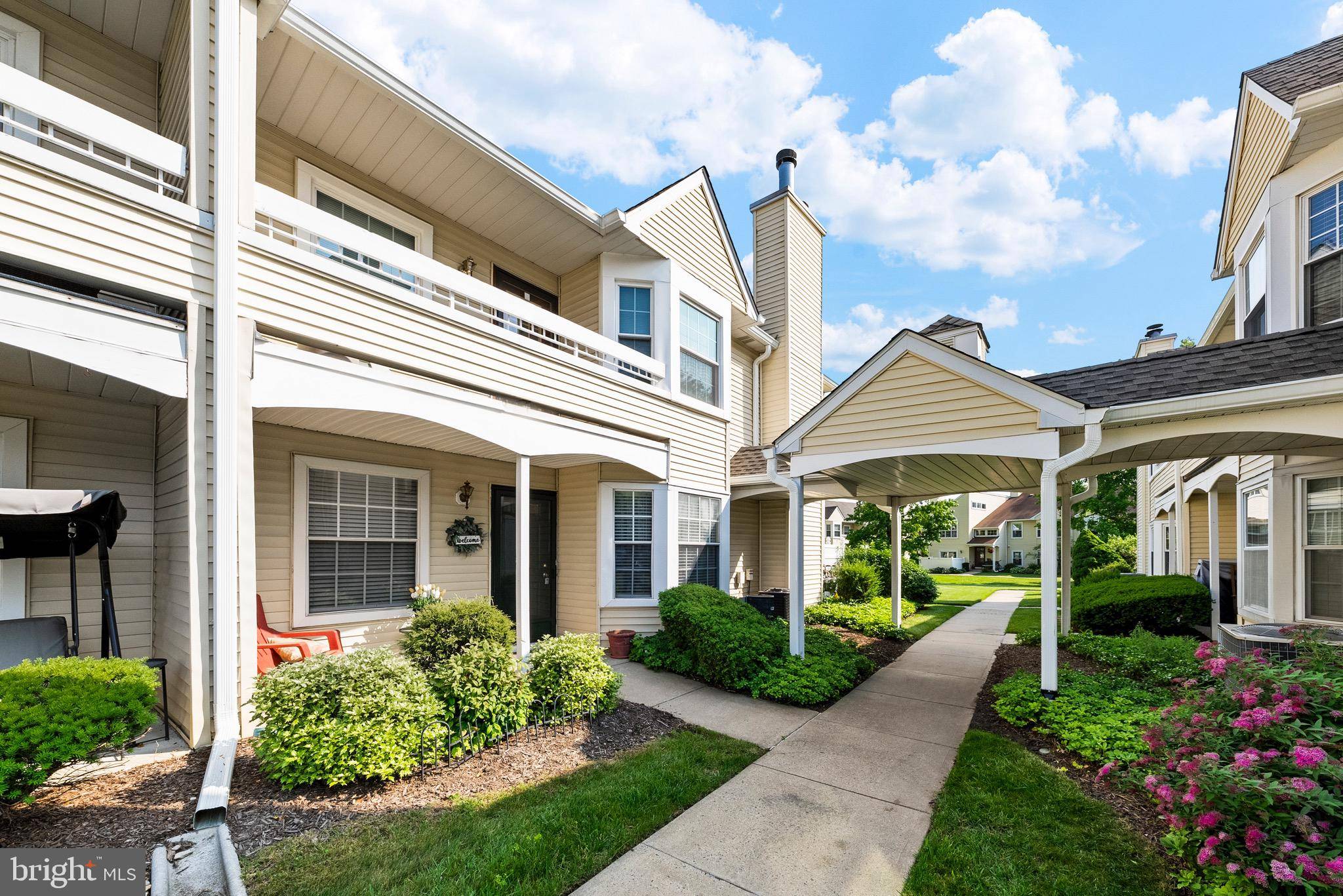 Hightstown, NJ 08520,28 POWELL CT