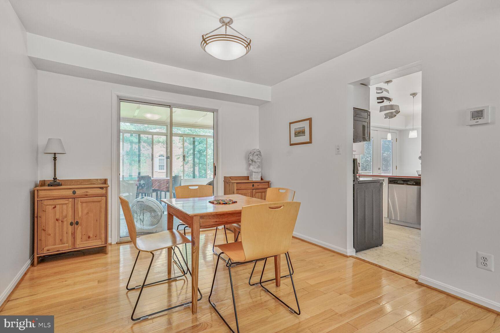 Dunn Loring, VA 22027,7966 ARDEN CT