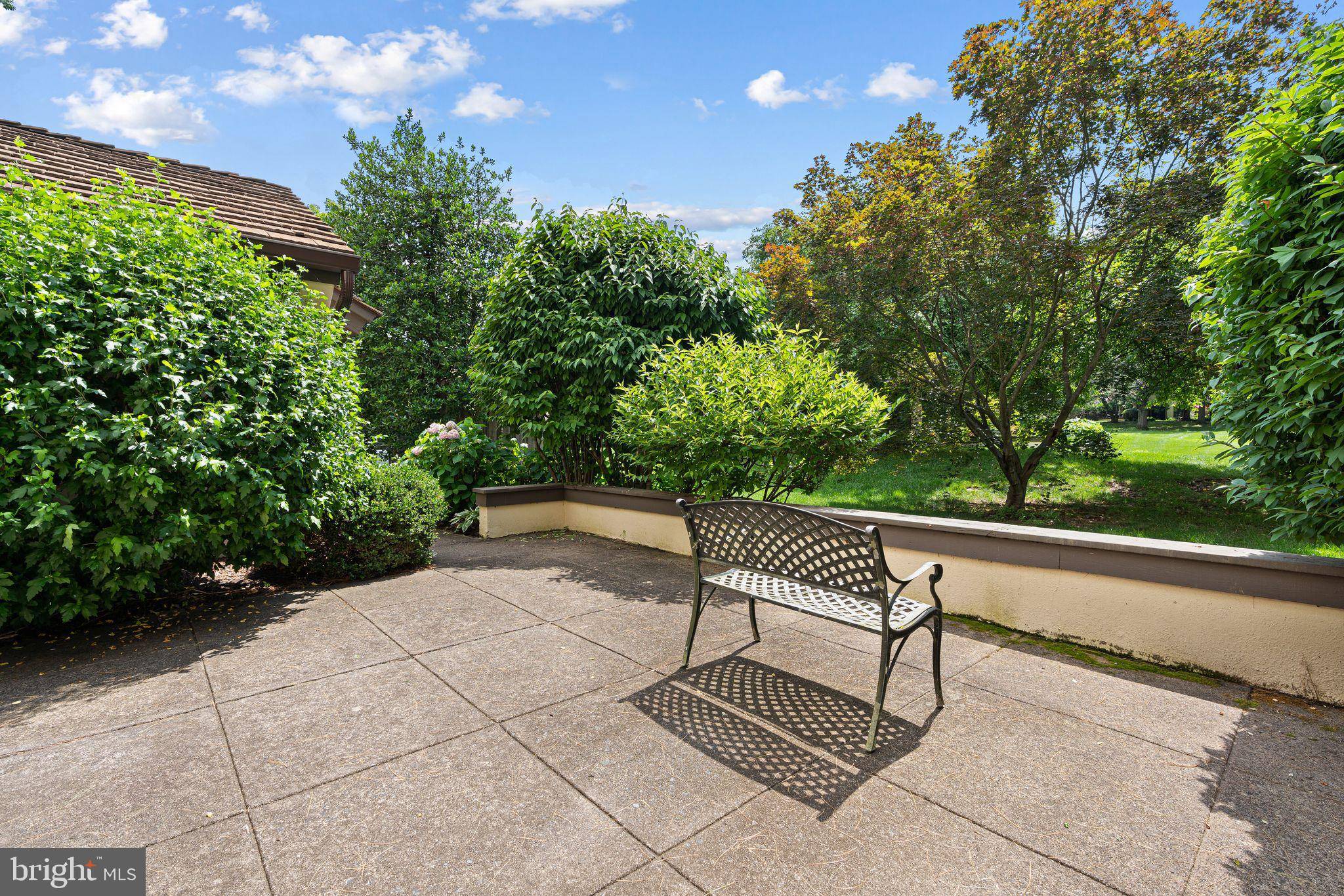 Blue Bell, PA 19422,6 STEEPLECHASE LN