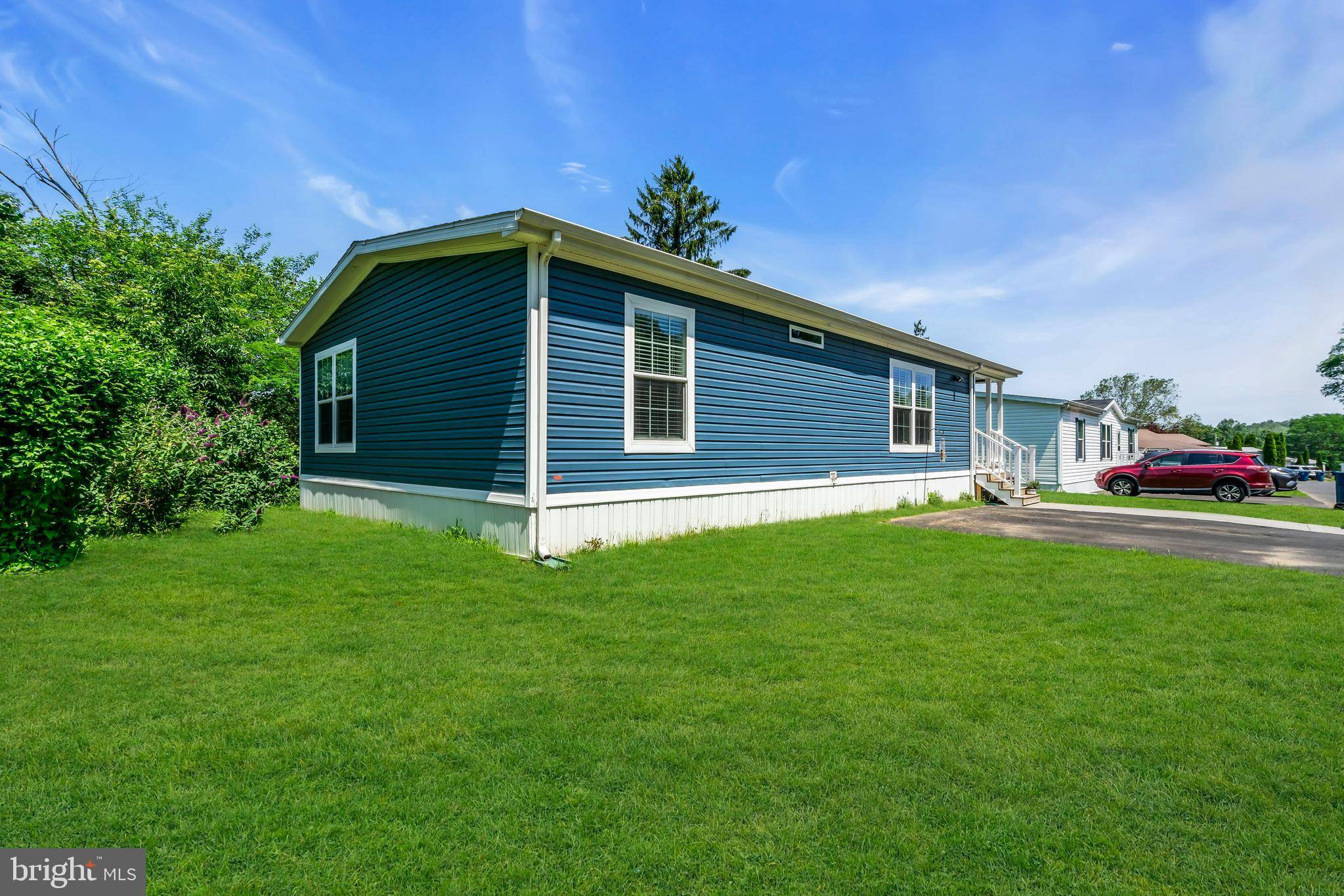Quakertown, PA 18951,12 LAKEVIEW DR